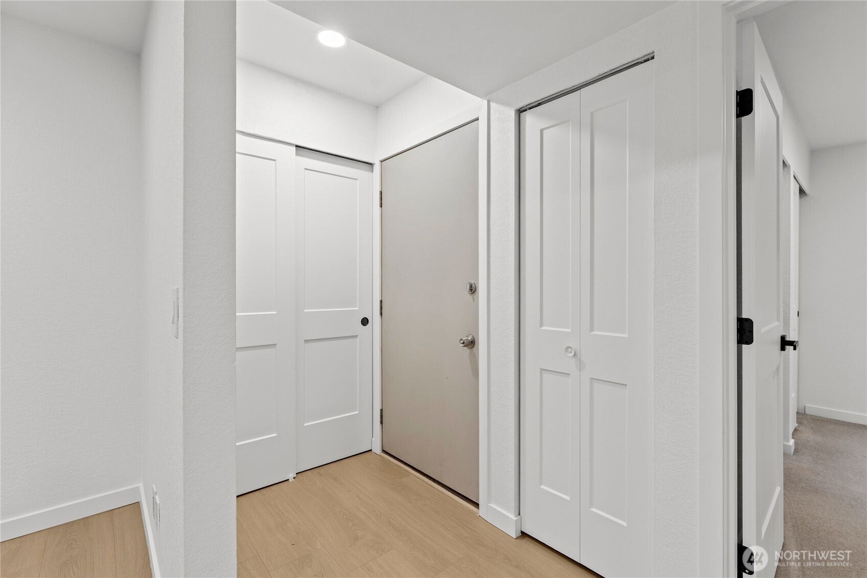 14020 Juanita Drive NE, #B3, Kirkland, WA 98034 14020 Juanita Drive NE, #B3, Kirkland, WA 98034
