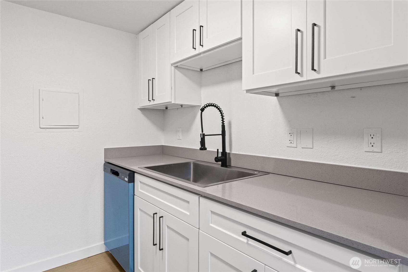 14020 Juanita Drive NE, #B3, Kirkland, WA 98034 14020 Juanita Drive NE, #B3, Kirkland, WA 98034