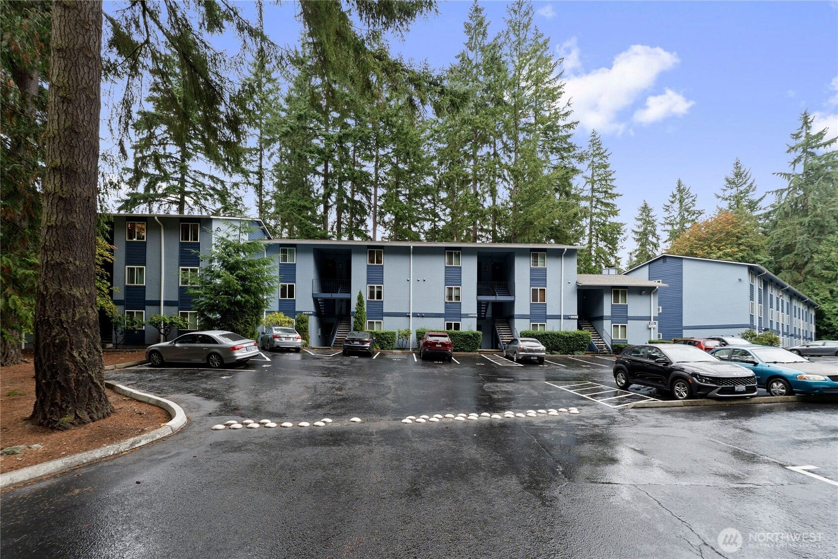 14020 Juanita Drive NE, #B3, Kirkland, WA 98034 14020 Juanita Drive NE, #B3, Kirkland, WA 98034