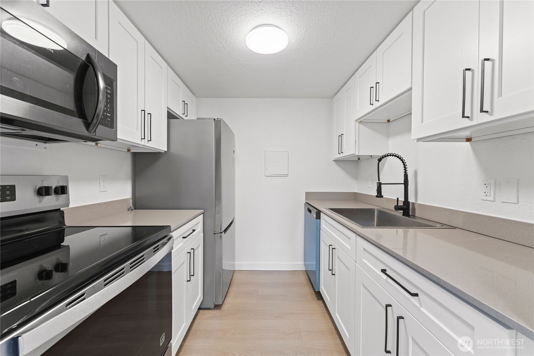 14020 Juanita Drive NE, #B3, Kirkland, WA 98034 14020 Juanita Drive NE, #B3, Kirkland, WA 98034