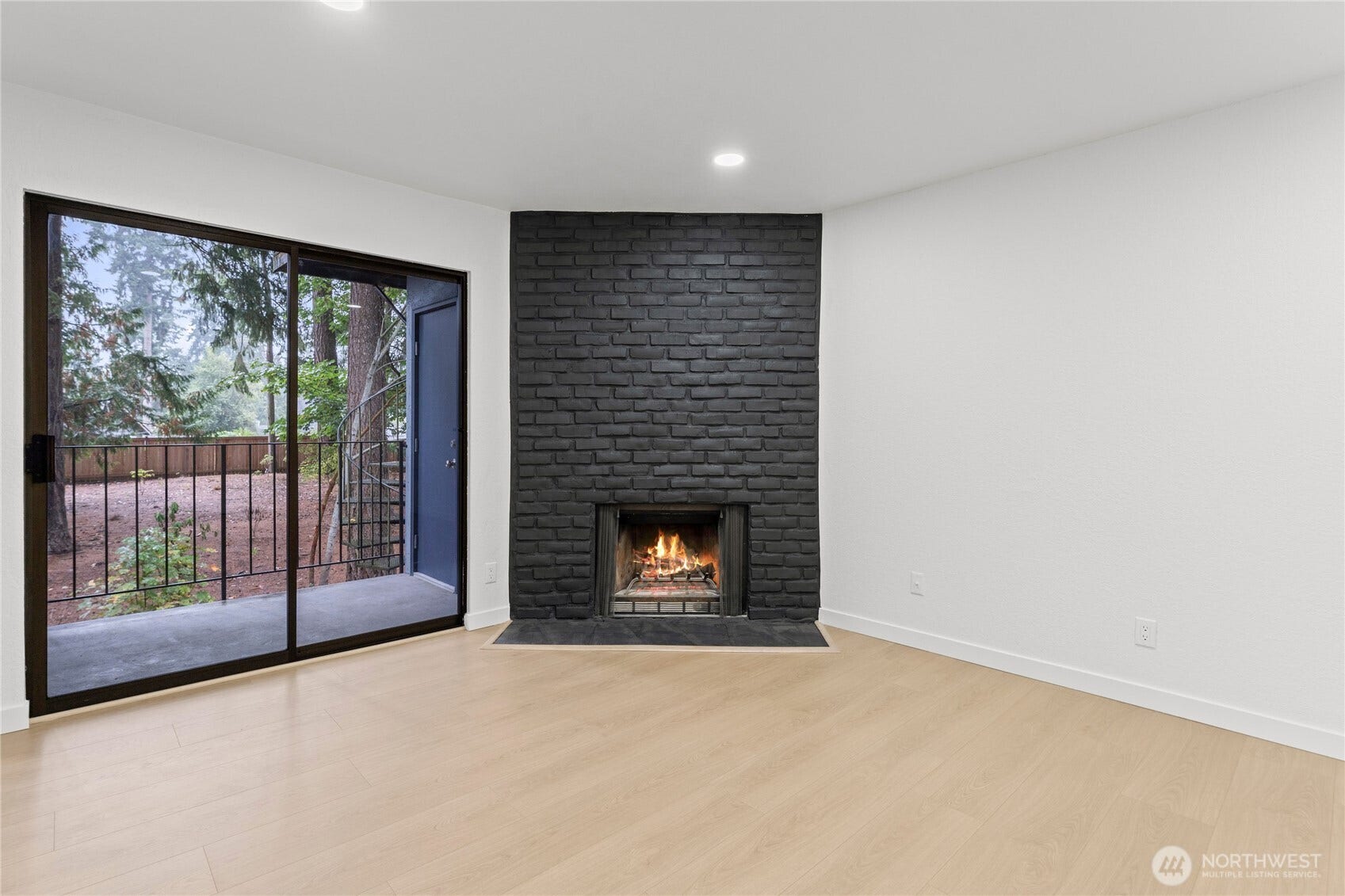 14020 Juanita Drive NE, #B3, Kirkland, WA 98034 14020 Juanita Drive NE, #B3, Kirkland, WA 98034