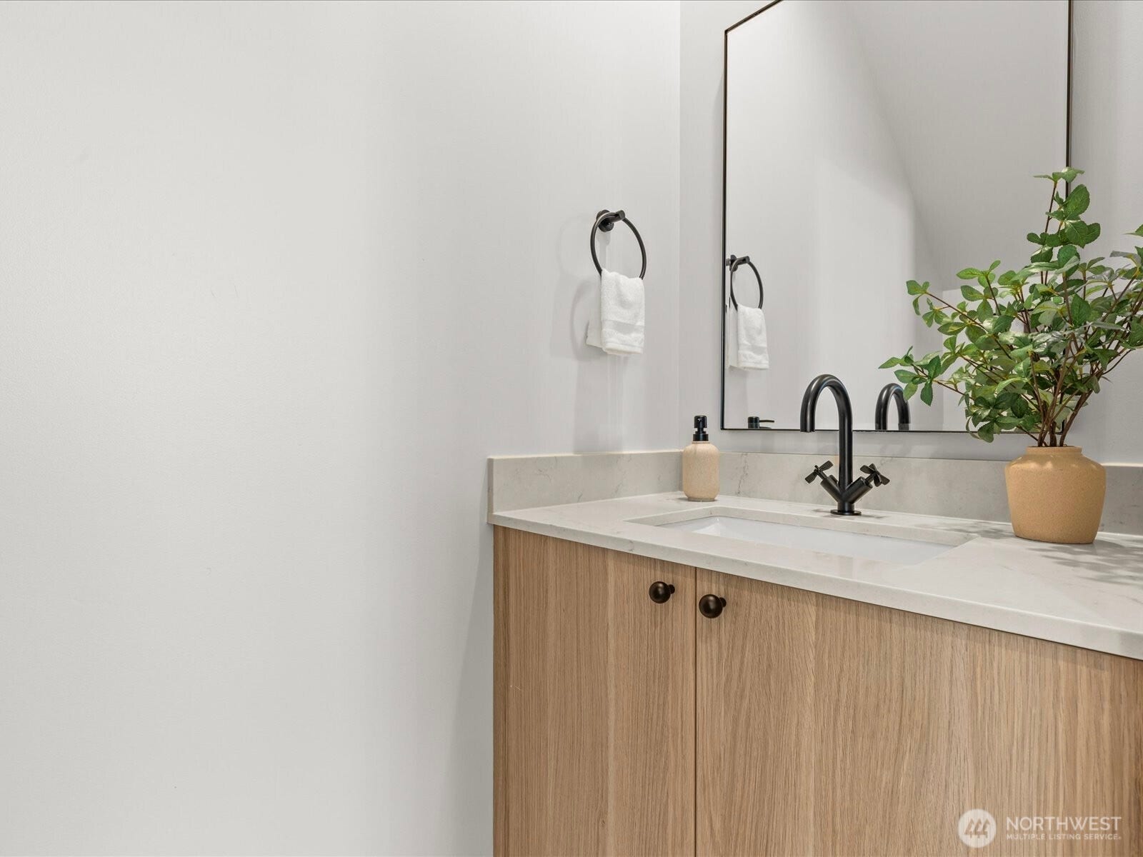 4326 Woodlawn Avenue N, #A, Seattle, WA 98103 Convenient powder room on the main level.