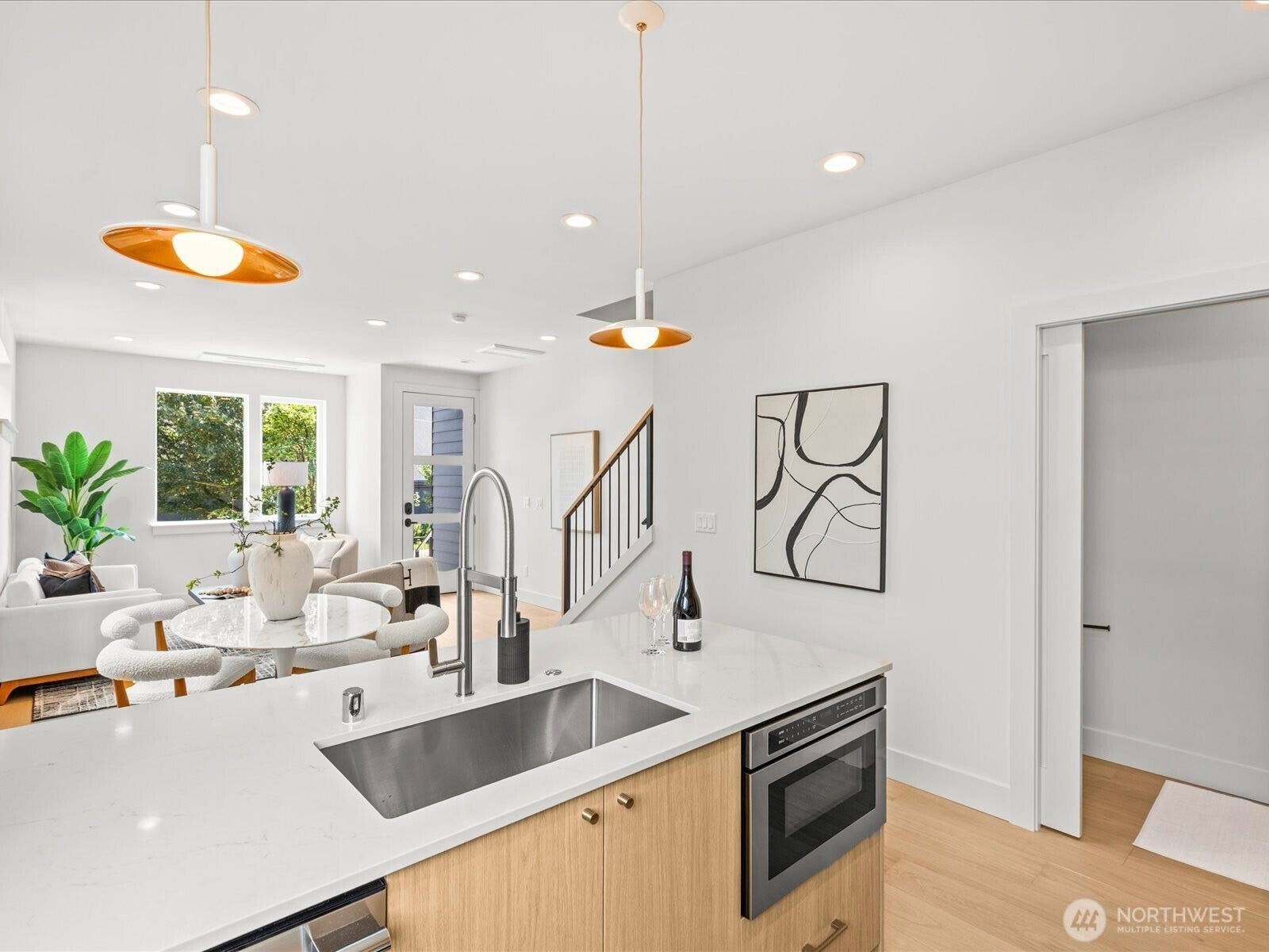 4326 Woodlawn Avenue N, #A, Seattle, WA 98103 4326 Woodlawn Avenue N, #A, Seattle, WA 98103