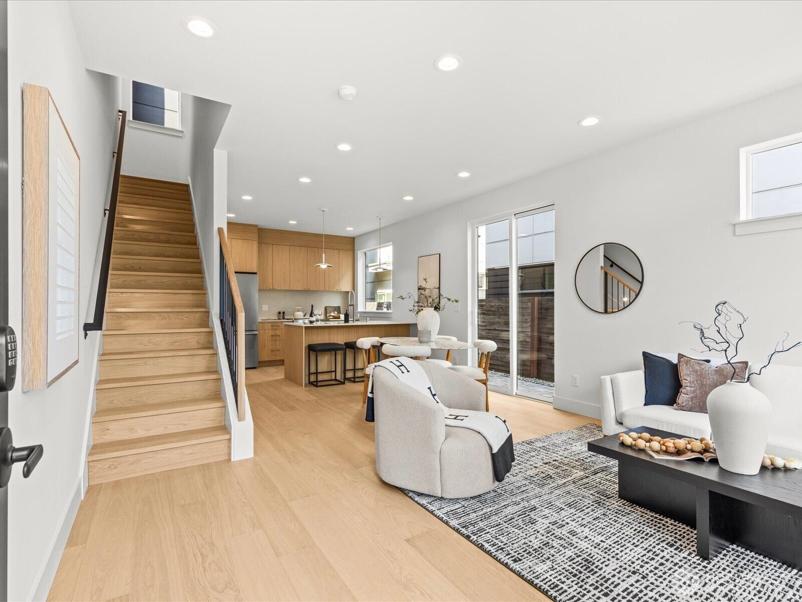 4326 Woodlawn Avenue N, #A, Seattle, WA 98103 4326 Woodlawn Avenue N, #A, Seattle, WA 98103