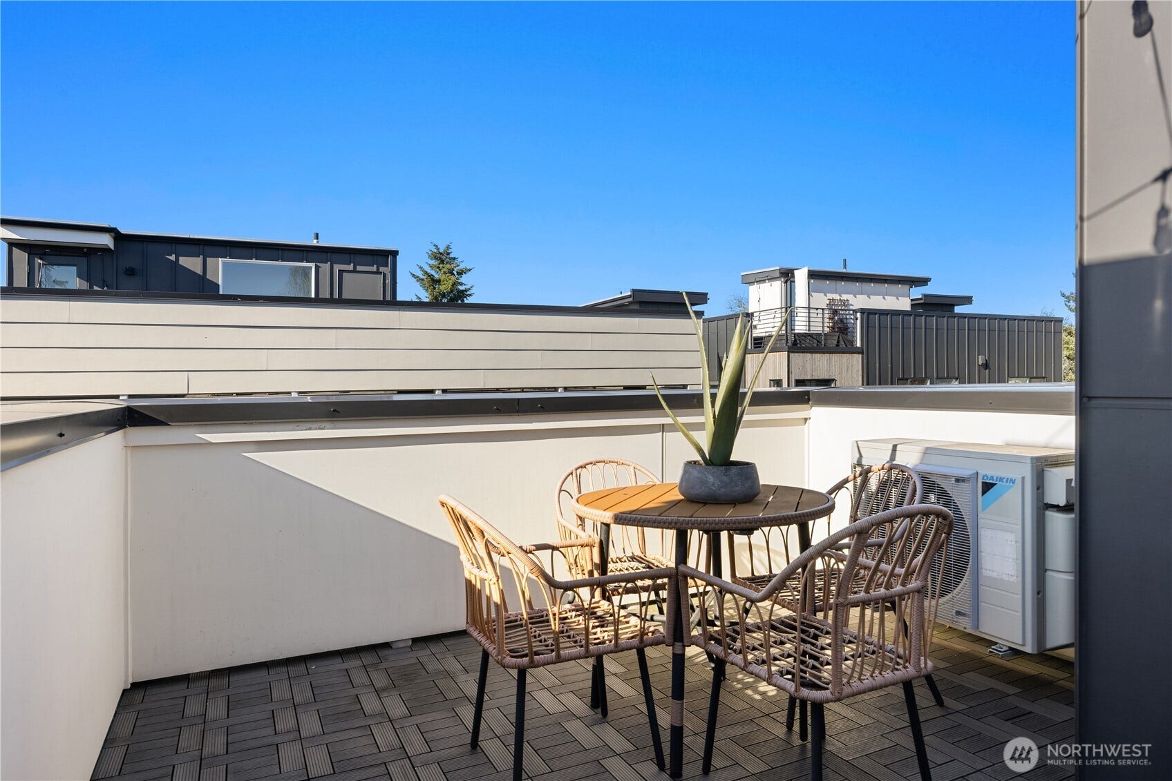 4515 Sunnyside Avenue N, #B, Seattle, WA 98103 4515 Sunnyside Avenue N, #B, Seattle, WA 98103
