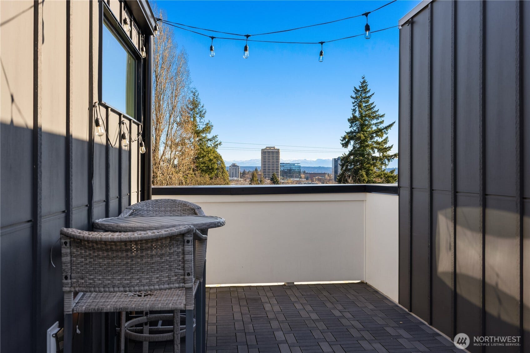 4515 Sunnyside Avenue N, #B, Seattle, WA 98103 4515 Sunnyside Avenue N, #B, Seattle, WA 98103
