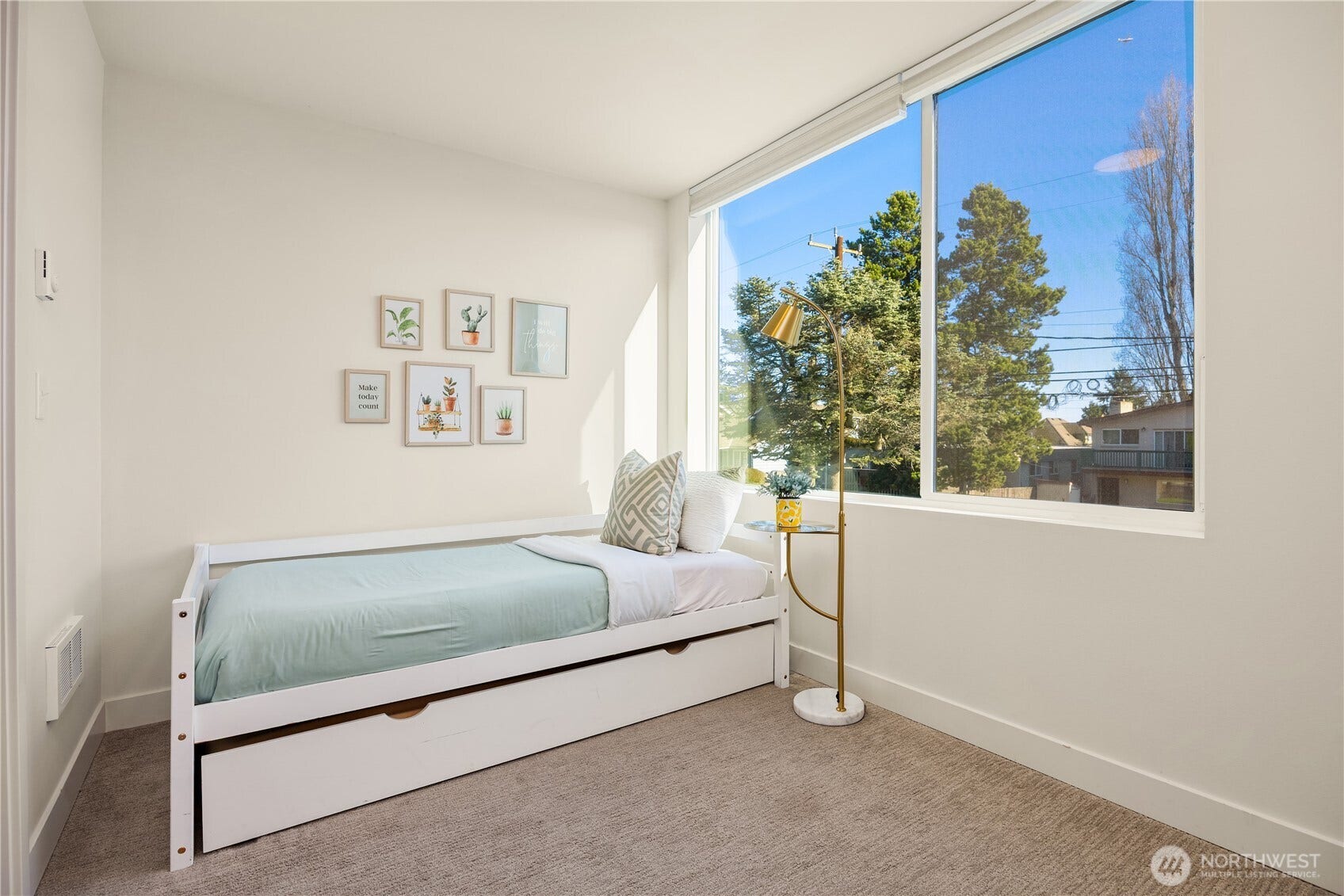 4515 Sunnyside Avenue N, #B, Seattle, WA 98103 4515 Sunnyside Avenue N, #B, Seattle, WA 98103
