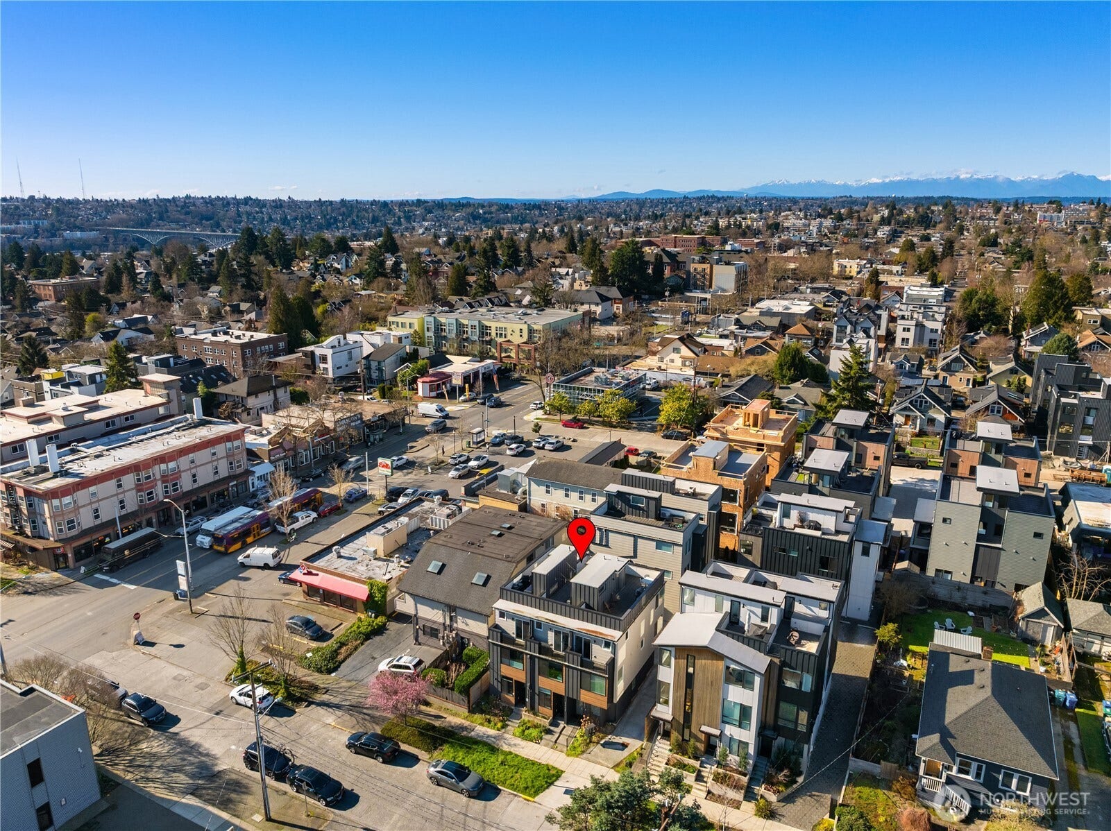 4515 Sunnyside Avenue N, #B, Seattle, WA 98103 4515 Sunnyside Avenue N, #B, Seattle, WA 98103