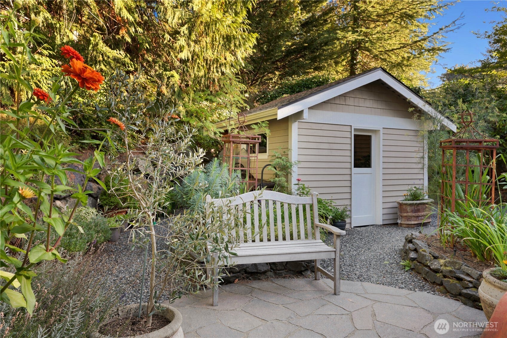 6720 W Mercer Way, Mercer Island, WA 98040 6720 W Mercer Way, Mercer Island, WA 98040
