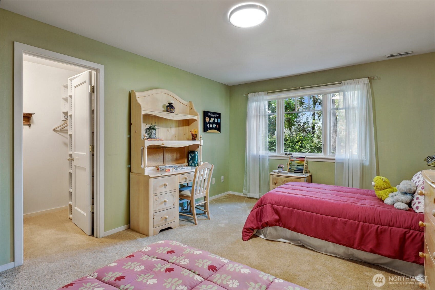 6720 W Mercer Way, Mercer Island, WA 98040 6720 W Mercer Way, Mercer Island, WA 98040