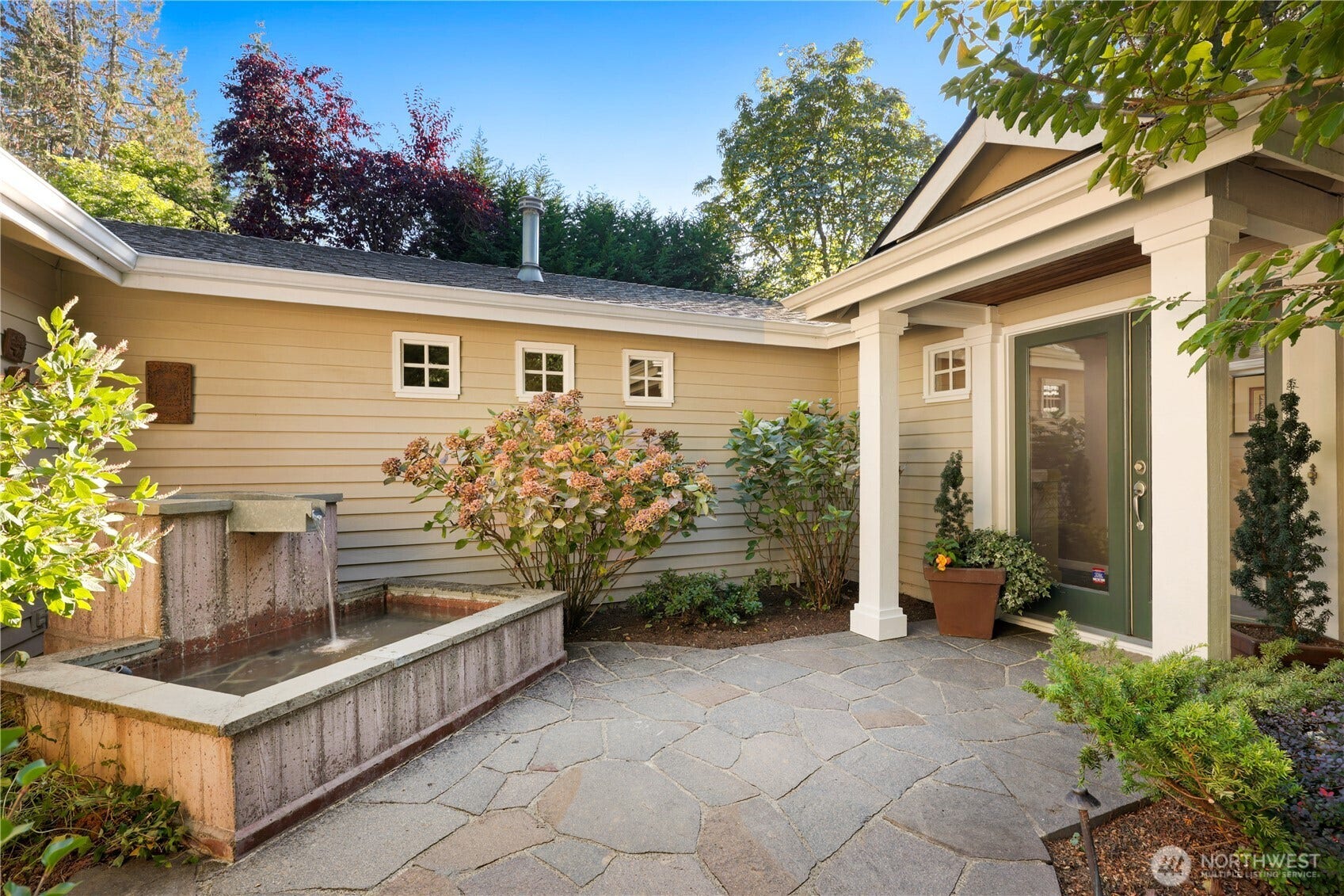 6720 W Mercer Way, Mercer Island, WA 98040 6720 W Mercer Way, Mercer Island, WA 98040
