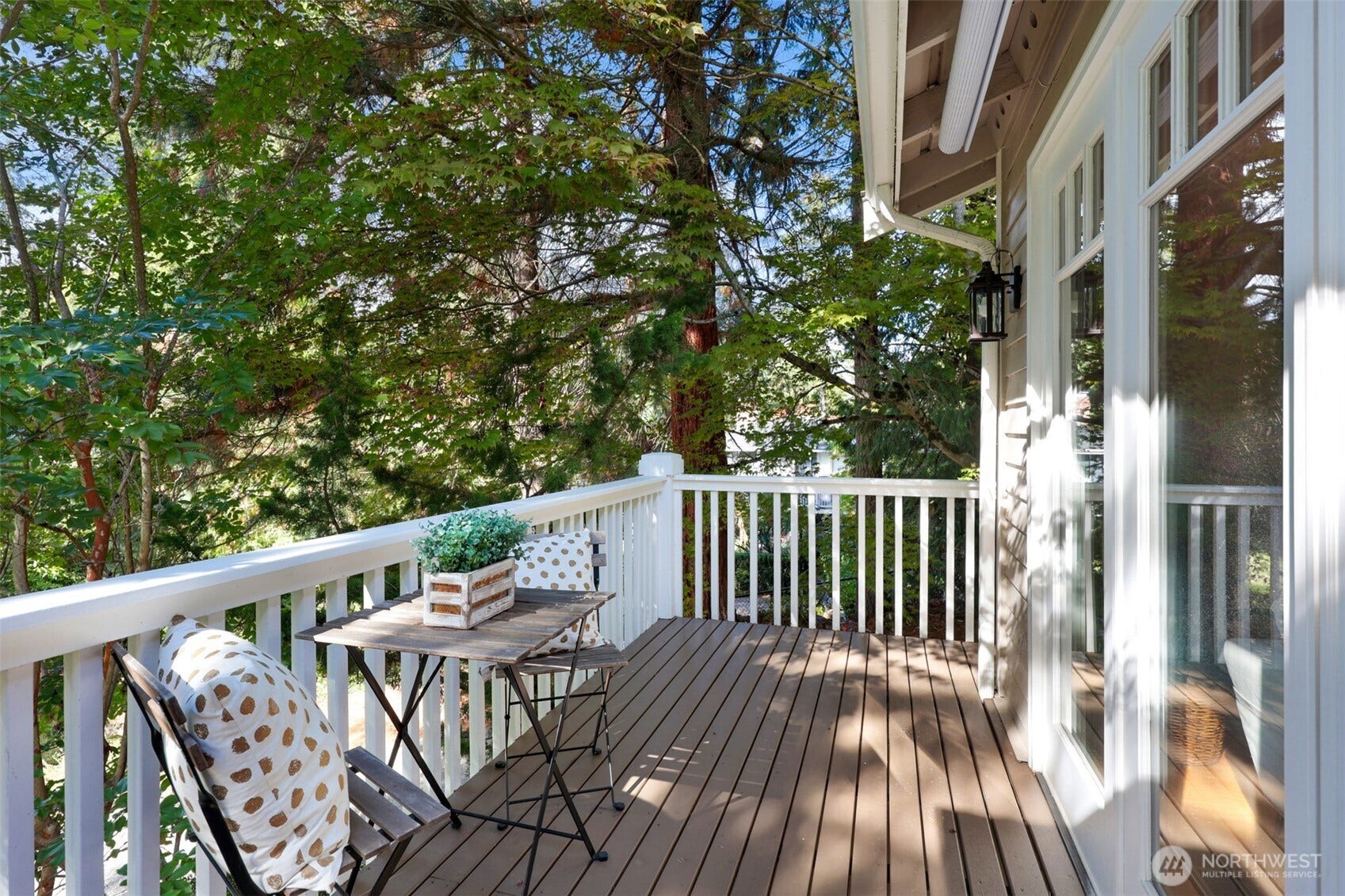 6720 W Mercer Way, Mercer Island, WA 98040 6720 W Mercer Way, Mercer Island, WA 98040