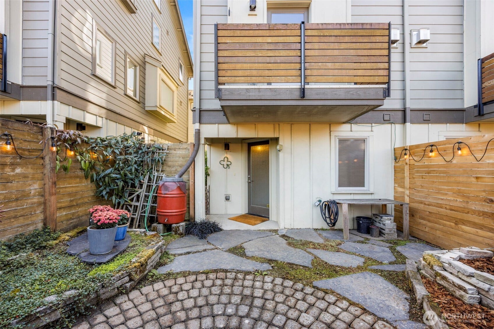 3926 S Brandon Street, #B, Seattle, WA 98118 3926 S Brandon Street, #B, Seattle, WA 98118