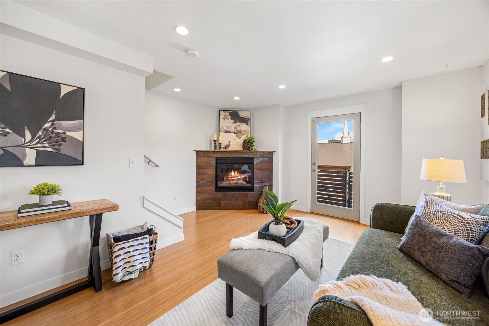 3926 S Brandon Street, #B, Seattle, WA 98118 3926 S Brandon Street, #B, Seattle, WA 98118