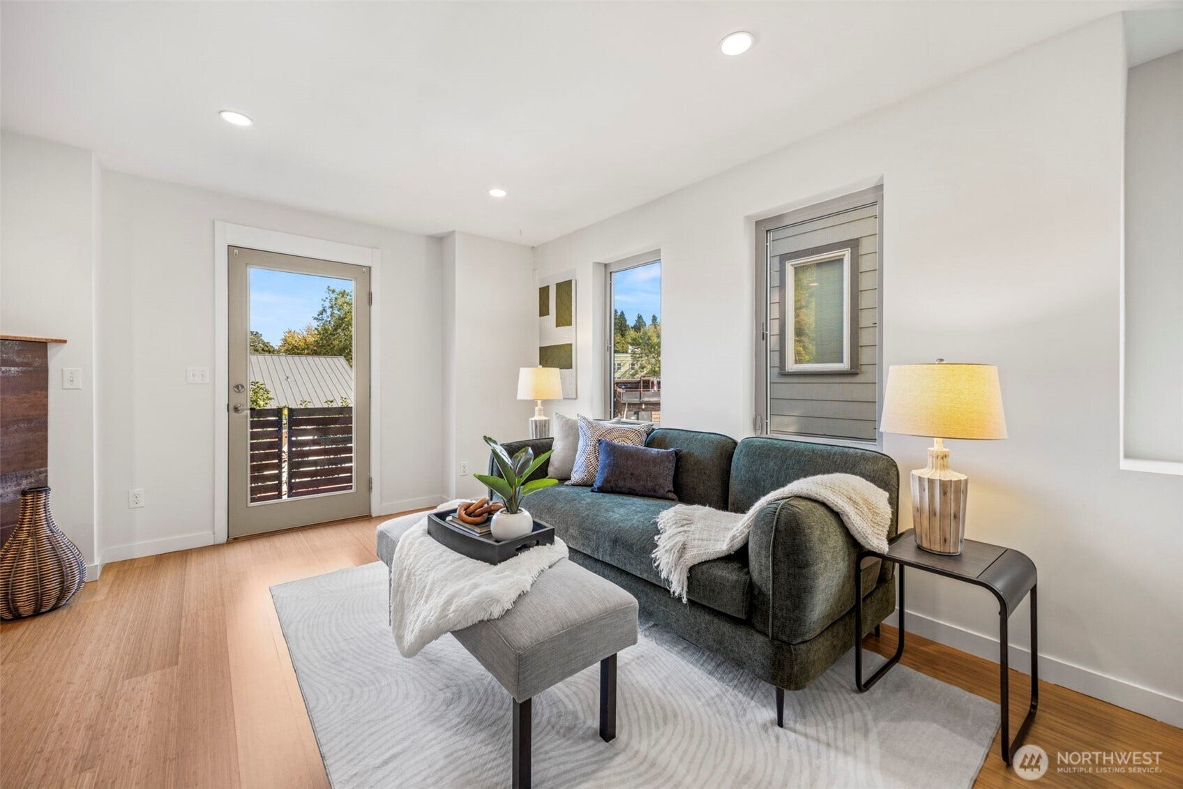 3926 S Brandon Street, #B, Seattle, WA 98118 3926 S Brandon Street, #B, Seattle, WA 98118