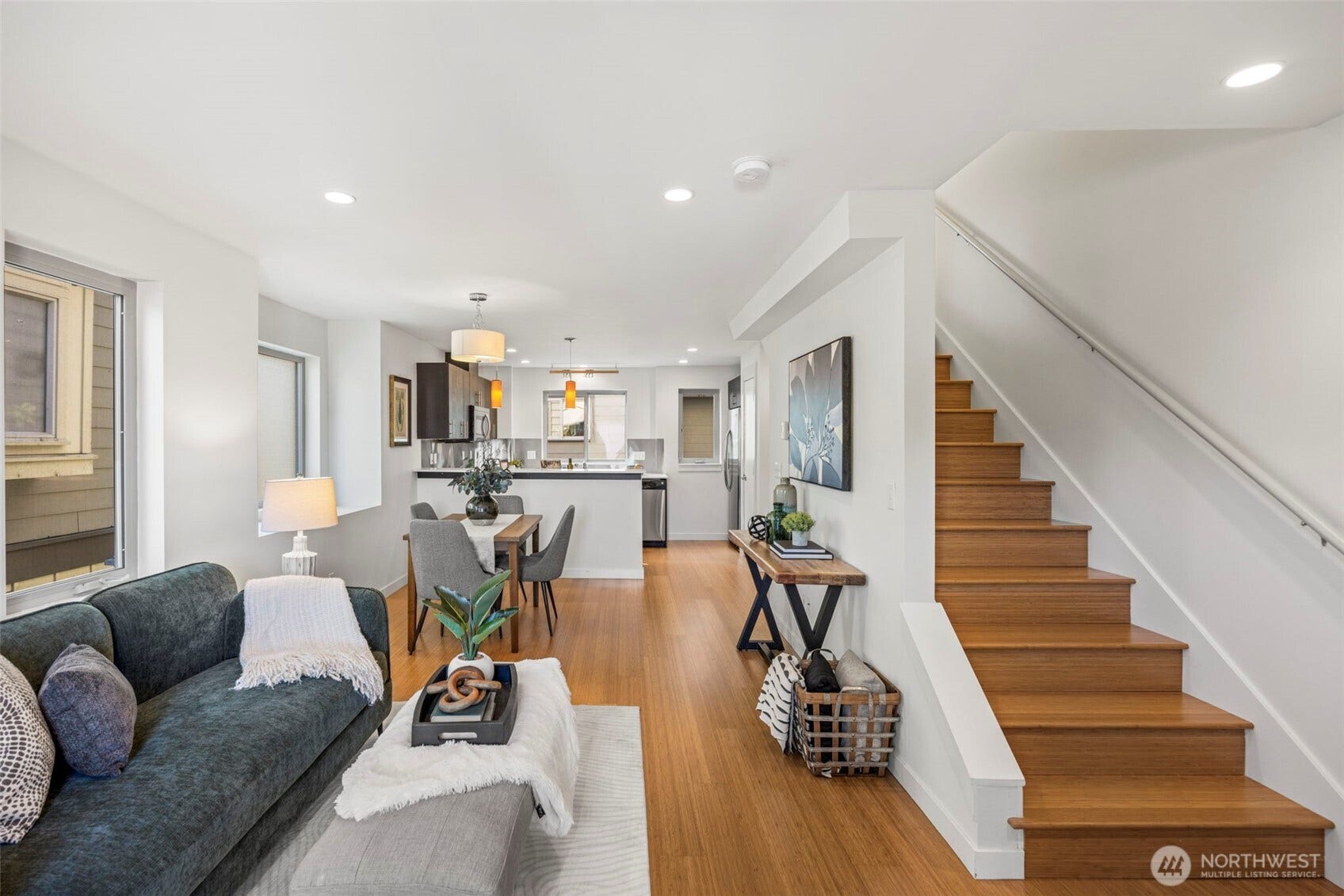 3926 S Brandon Street, #B, Seattle, WA 98118 3926 S Brandon Street, #B, Seattle, WA 98118