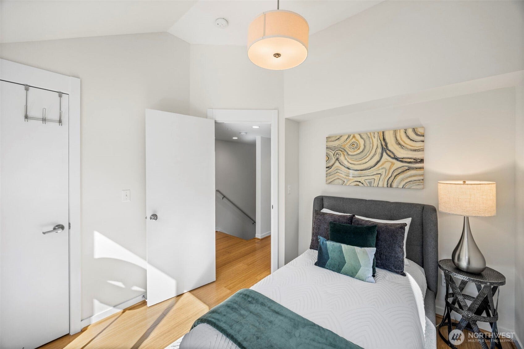 3926 S Brandon Street, #B, Seattle, WA 98118 3926 S Brandon Street, #B, Seattle, WA 98118