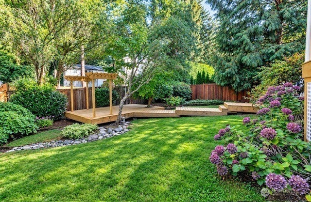 10418 114th Place NE, Kirkland, WA 98033 10418 114th Place NE, Kirkland, WA 98033