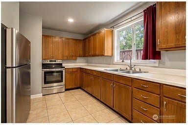3433 S 229th Place, SeaTac, WA 98198 3433 S 229th Place, SeaTac, WA 98198