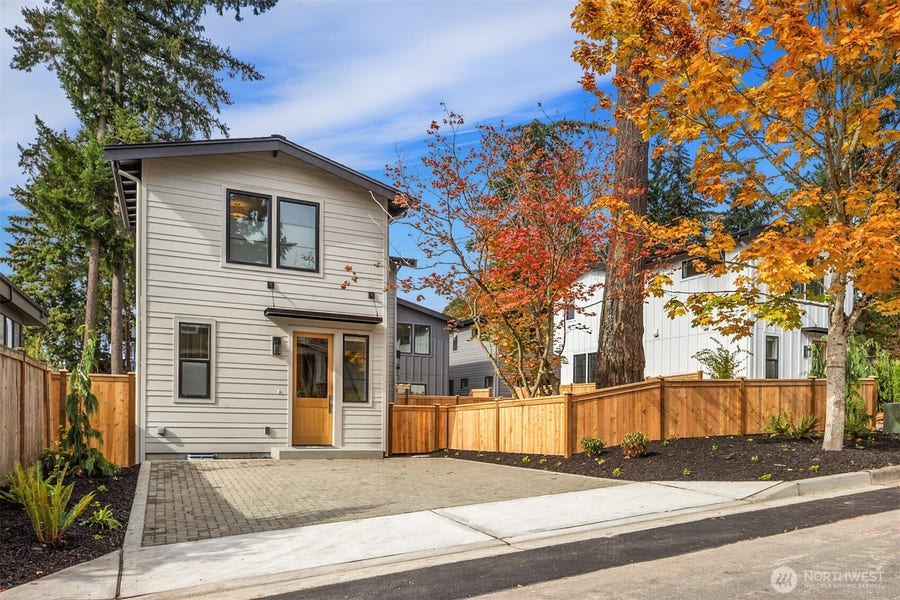 Property photo for 10927 103rd Avenue NE, Kirkland, WA