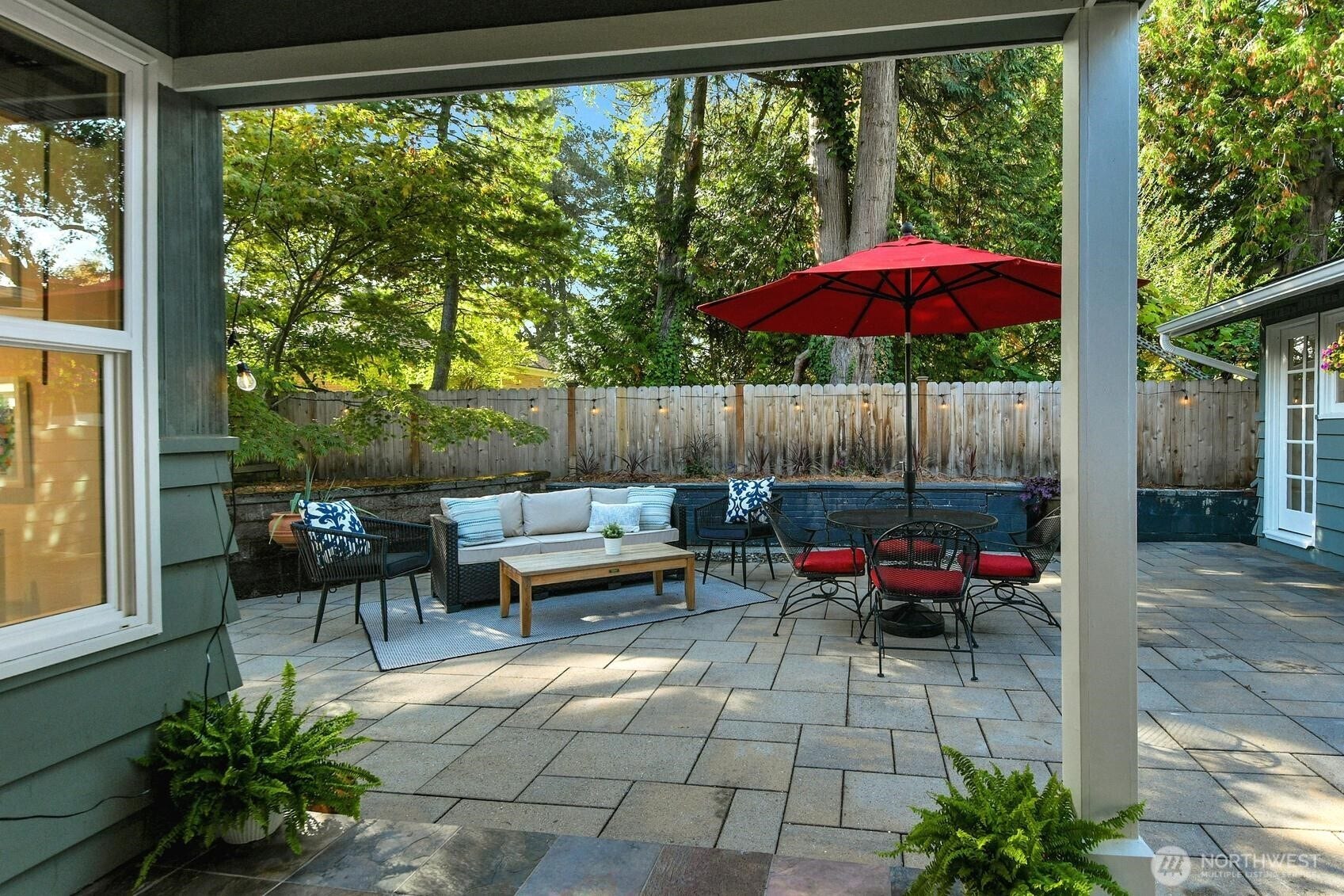 9013 25th Avenue NE, Seattle, WA 98115 So much private space to entertain.