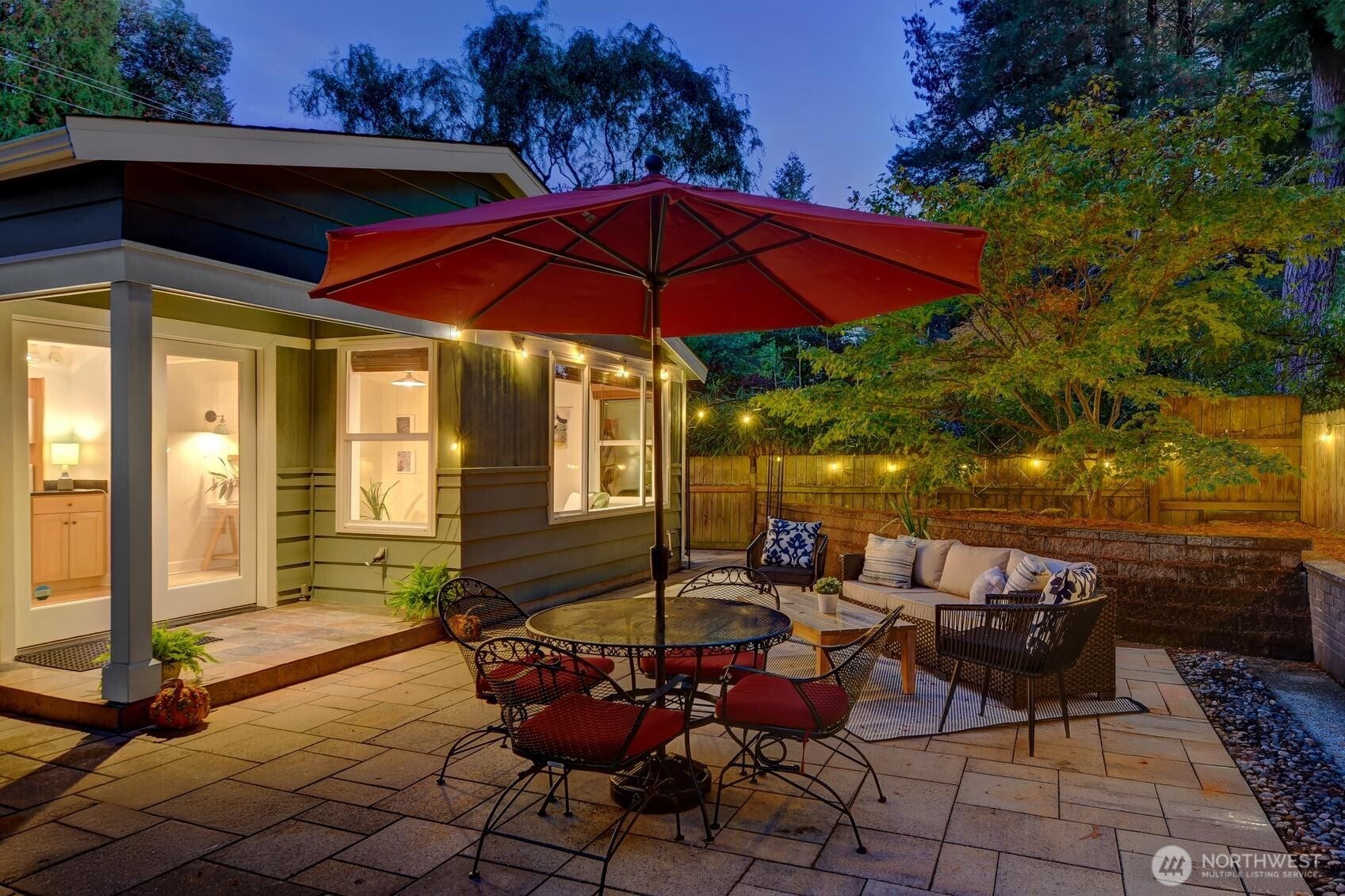 9013 25th Avenue NE, Seattle, WA 98115 Large backyard patio with raised beds
