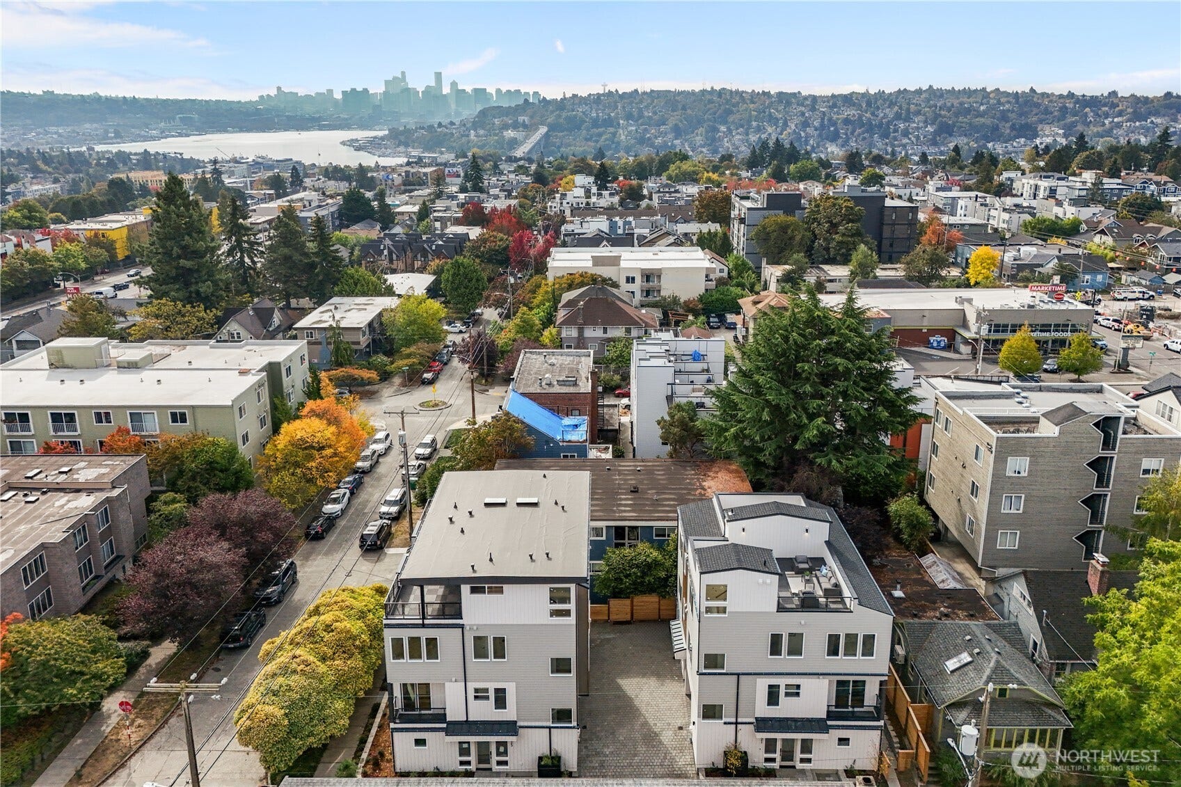 4469 Linden Avenue N, Seattle, WA 98103 4469 Linden Avenue N, Seattle, WA 98103