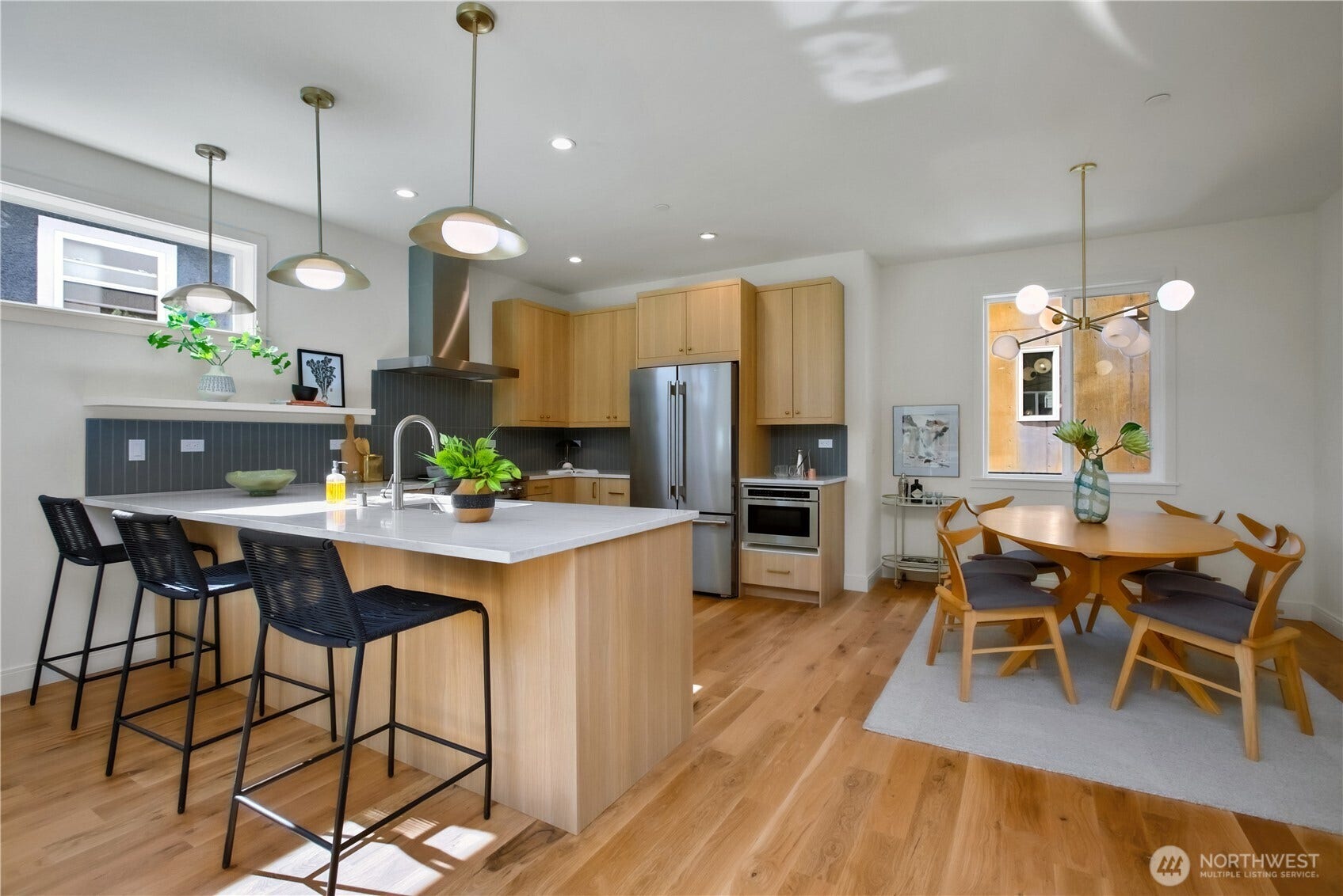 4469 Linden Avenue N, Seattle, WA 98103 4469 Linden Avenue N, Seattle, WA 98103