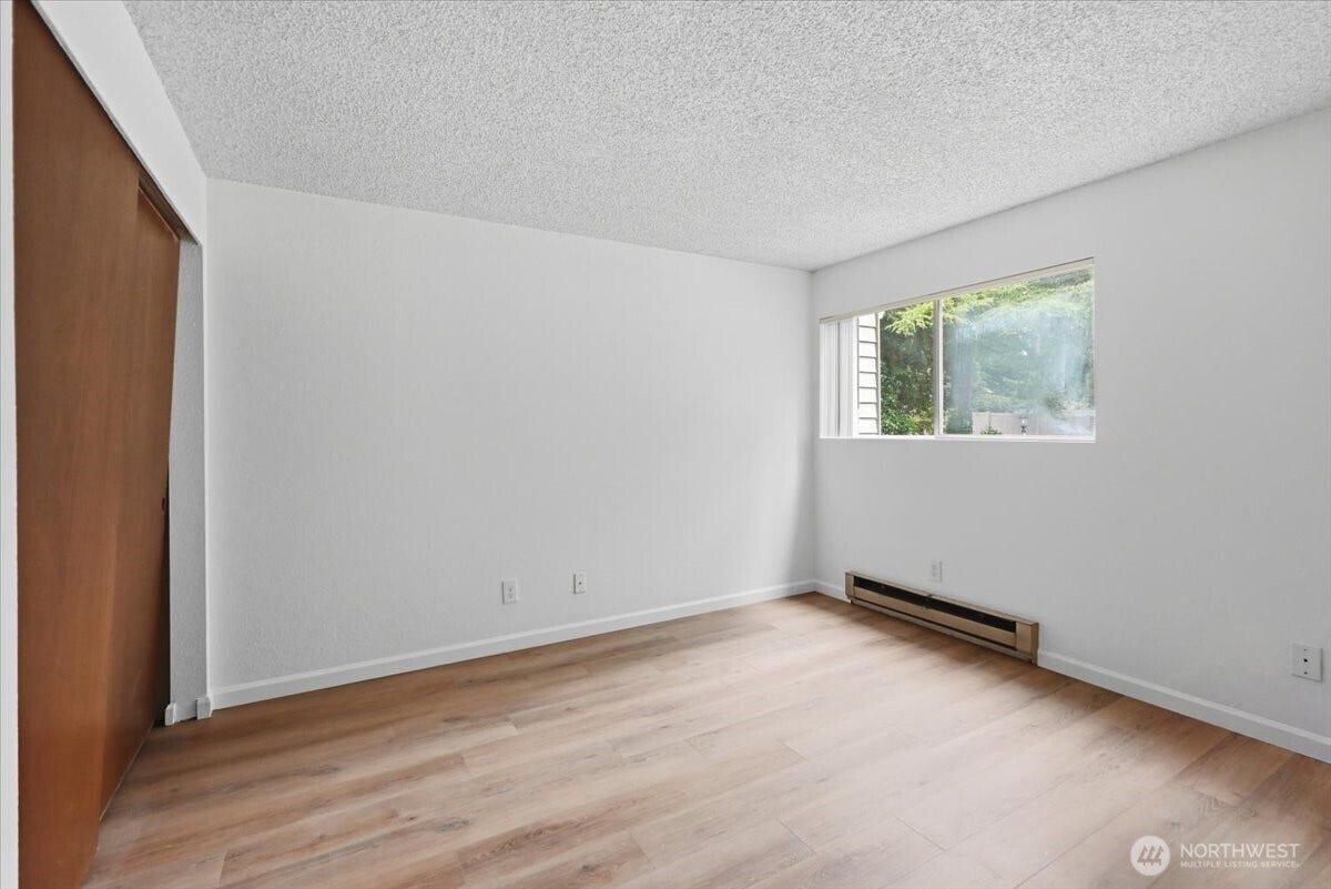 19433 28th Avenue NE, #B, Lake Forest Park, WA 98155 19433 28th Avenue NE, #B, Lake Forest Park, WA 98155
