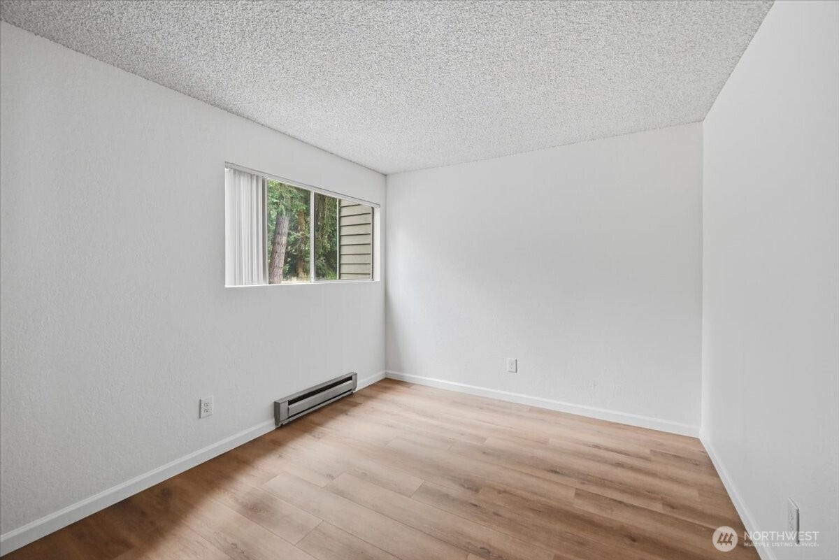 19433 28th Avenue NE, #B, Lake Forest Park, WA 98155 19433 28th Avenue NE, #B, Lake Forest Park, WA 98155