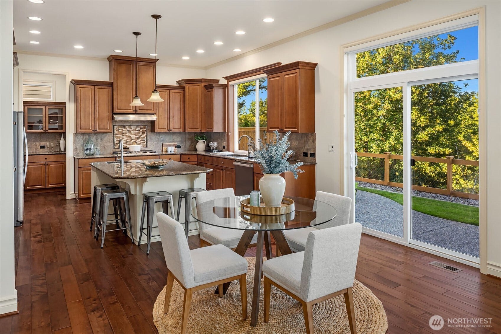 1836 273rd Place SE, Sammamish, WA 98075 1836 273rd Place SE, Sammamish, WA 98075