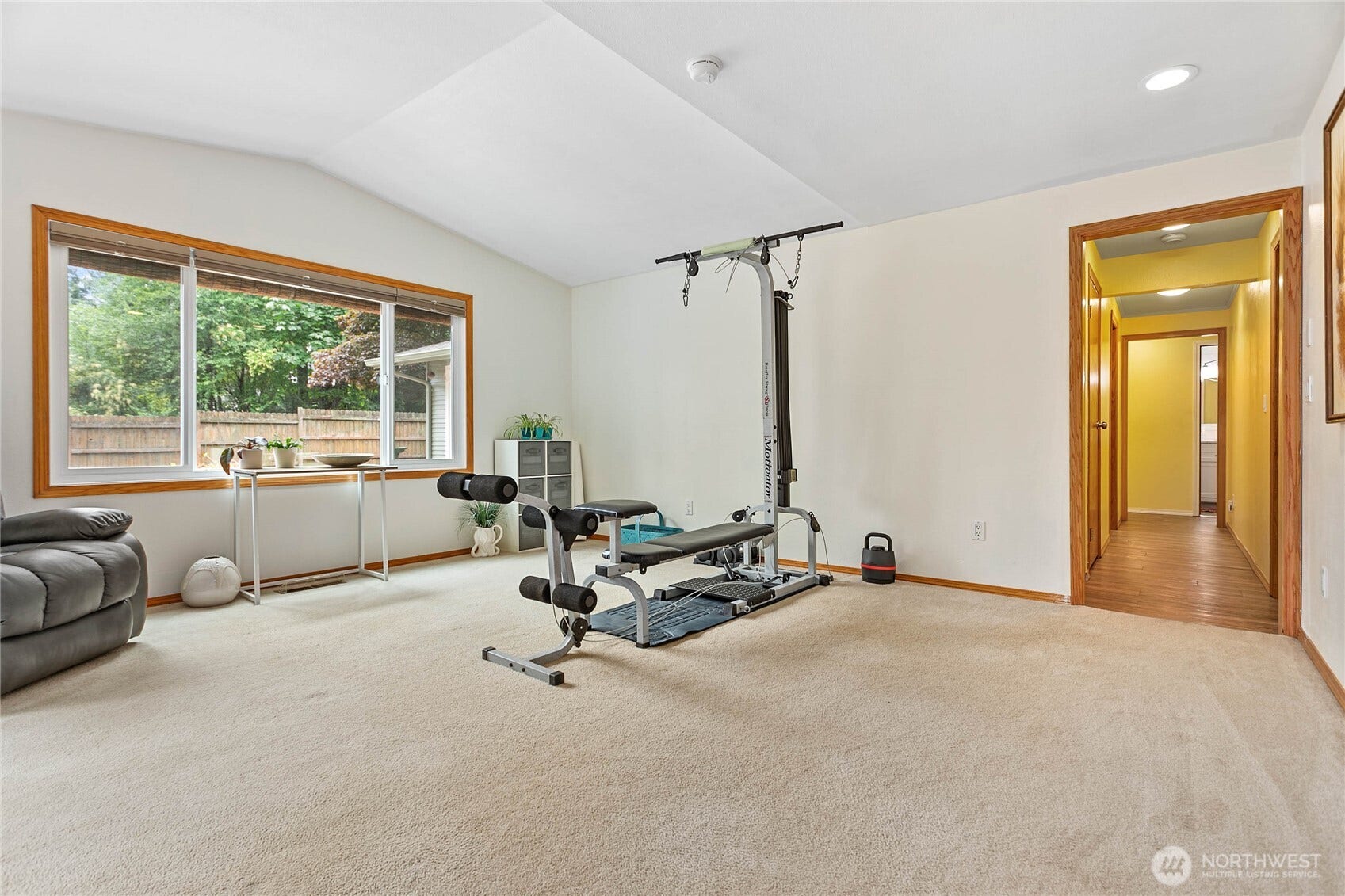 2348 Yew Street Road, Bellingham, WA 98229 2348 Yew Street Road, Bellingham, WA 98229