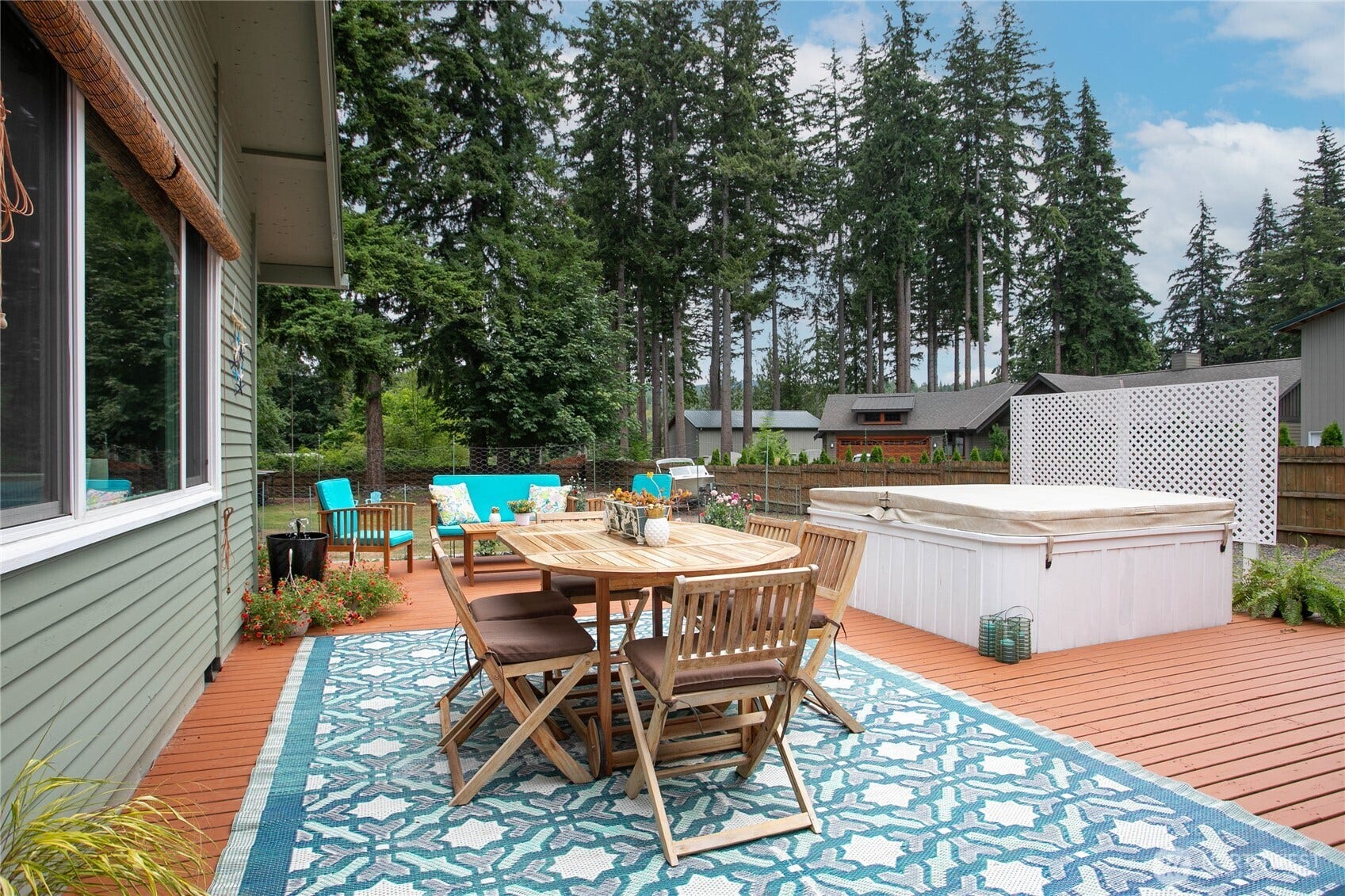 2348 Yew Street Road, Bellingham, WA 98229 2348 Yew Street Road, Bellingham, WA 98229
