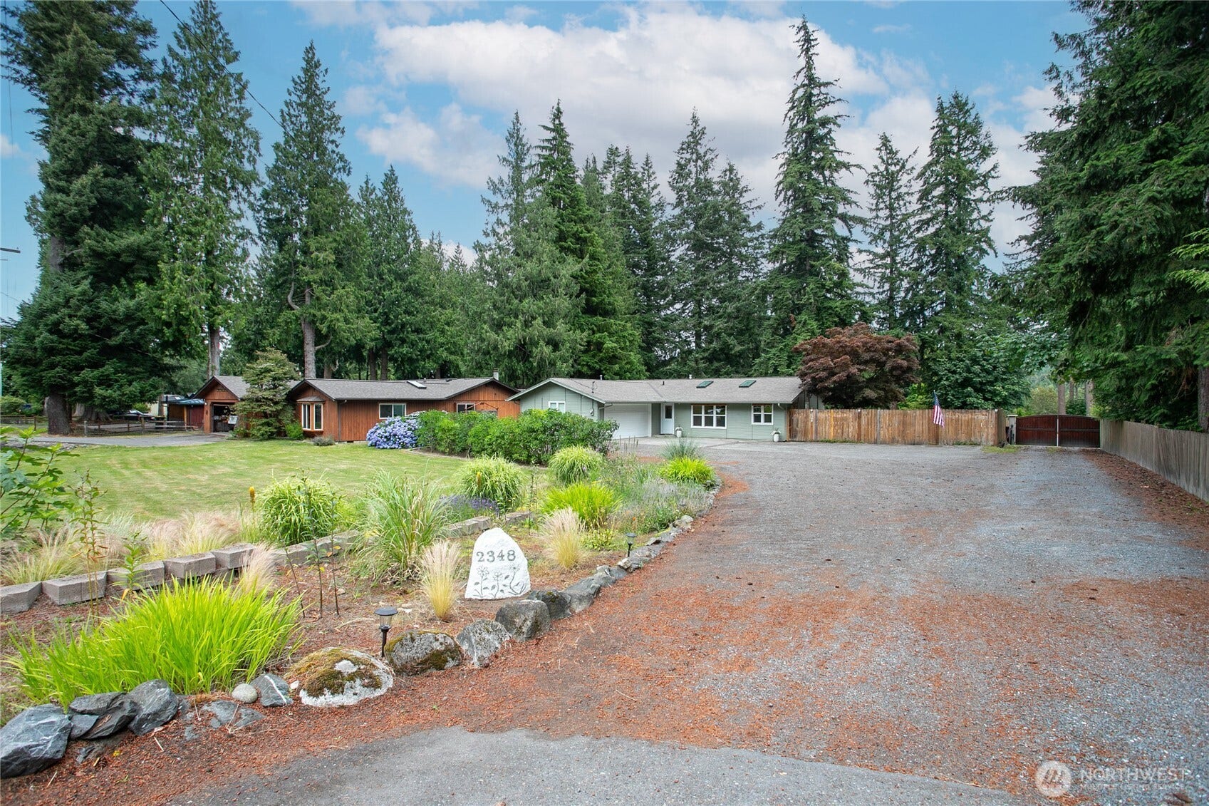 2348 Yew Street Road, Bellingham, WA 98229 2348 Yew Street Road, Bellingham, WA 98229