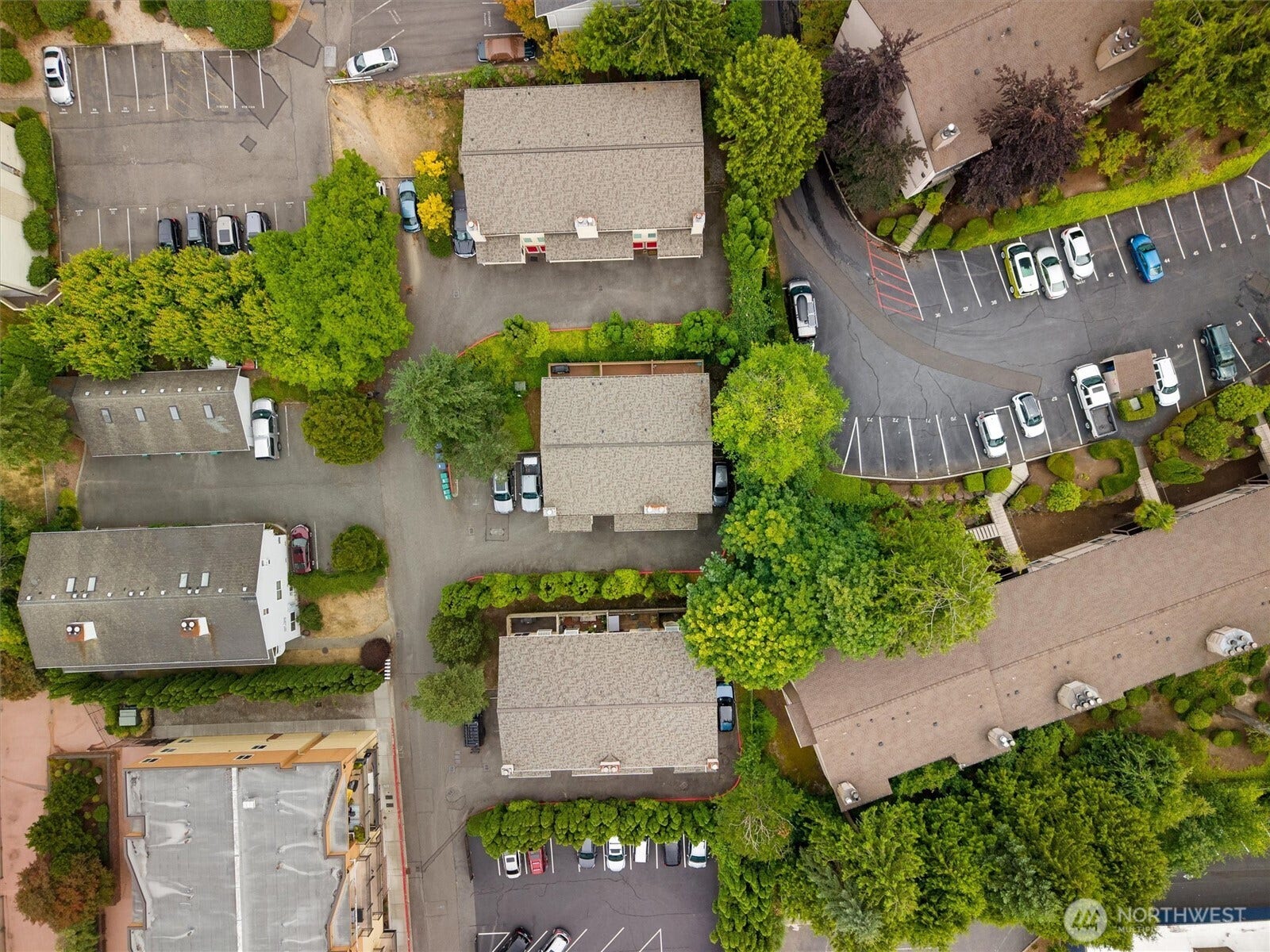11802 98th Avenue NE, #B6, Kirkland, WA 98034 11802 98th Avenue NE, #B6, Kirkland, WA 98034