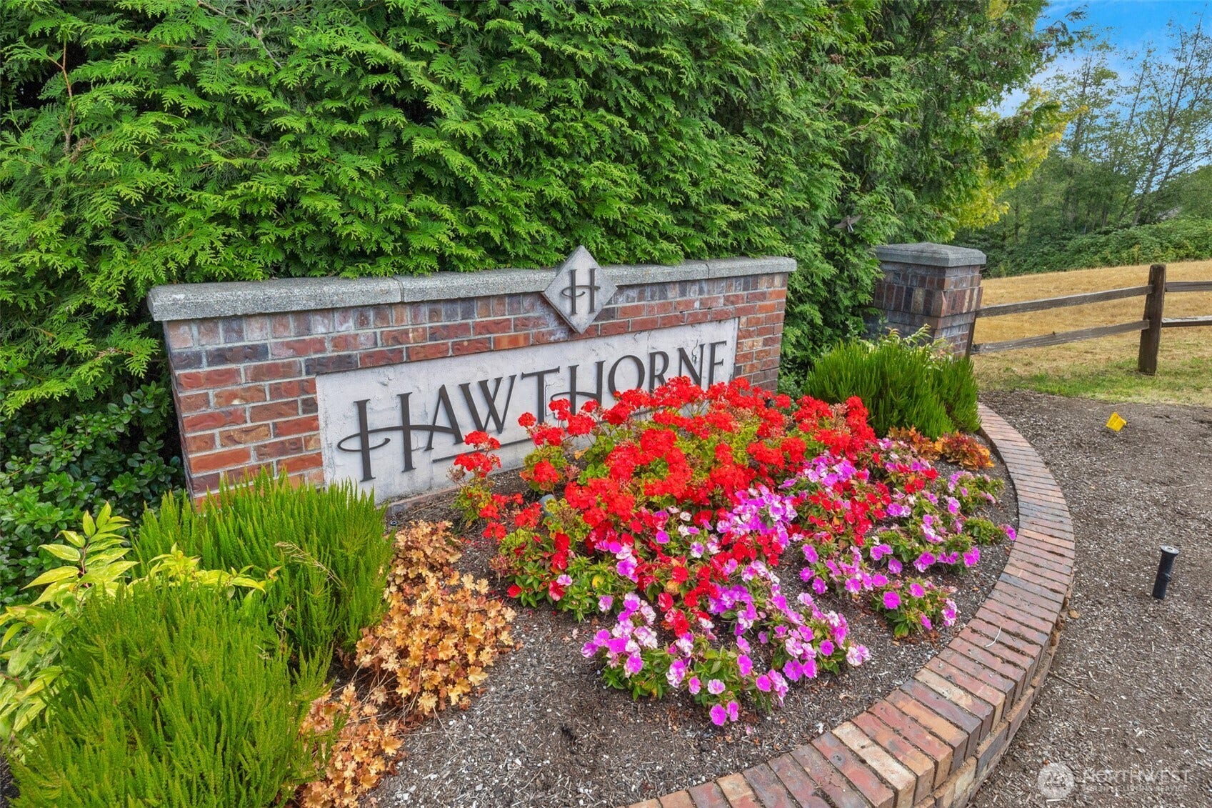 Hawthorne entry monument