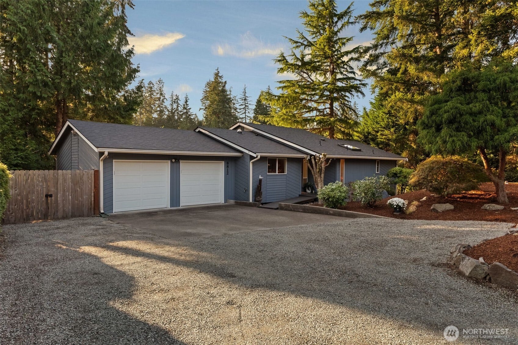 8812 86th Avenue NW, Gig Harbor, WA 98335 Main level living
