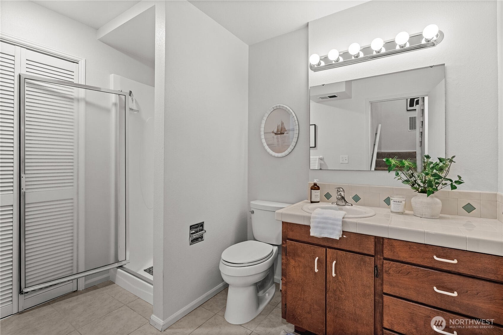 8812 86th Avenue NW, Gig Harbor, WA 98335 Second bathroom downstairs