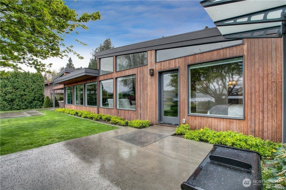 5210 Butterworth Road, Mercer Island, WA 98040 5210 Butterworth Road, Mercer Island, WA 98040