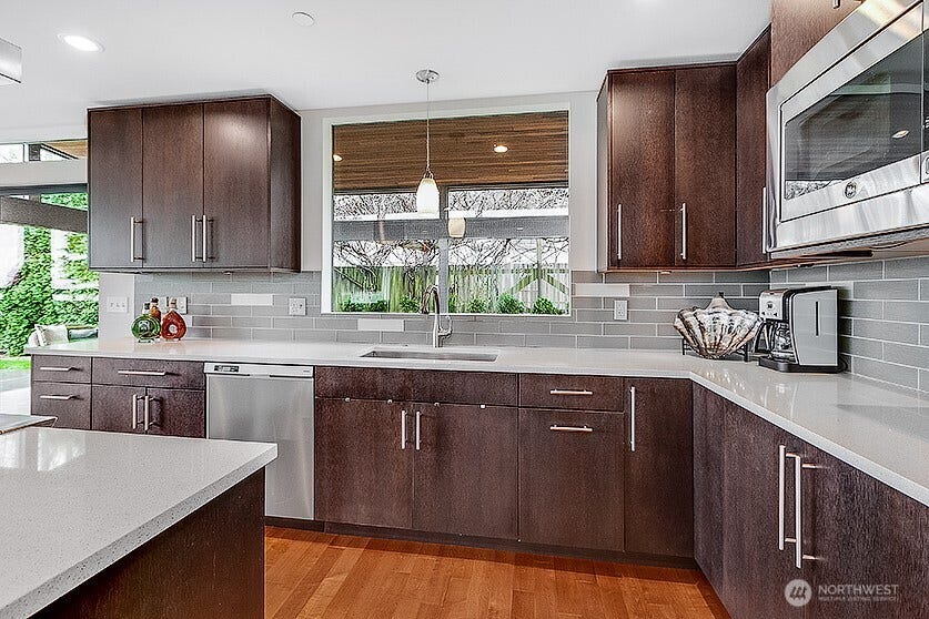 5210 Butterworth Road, Mercer Island, WA 98040 5210 Butterworth Road, Mercer Island, WA 98040