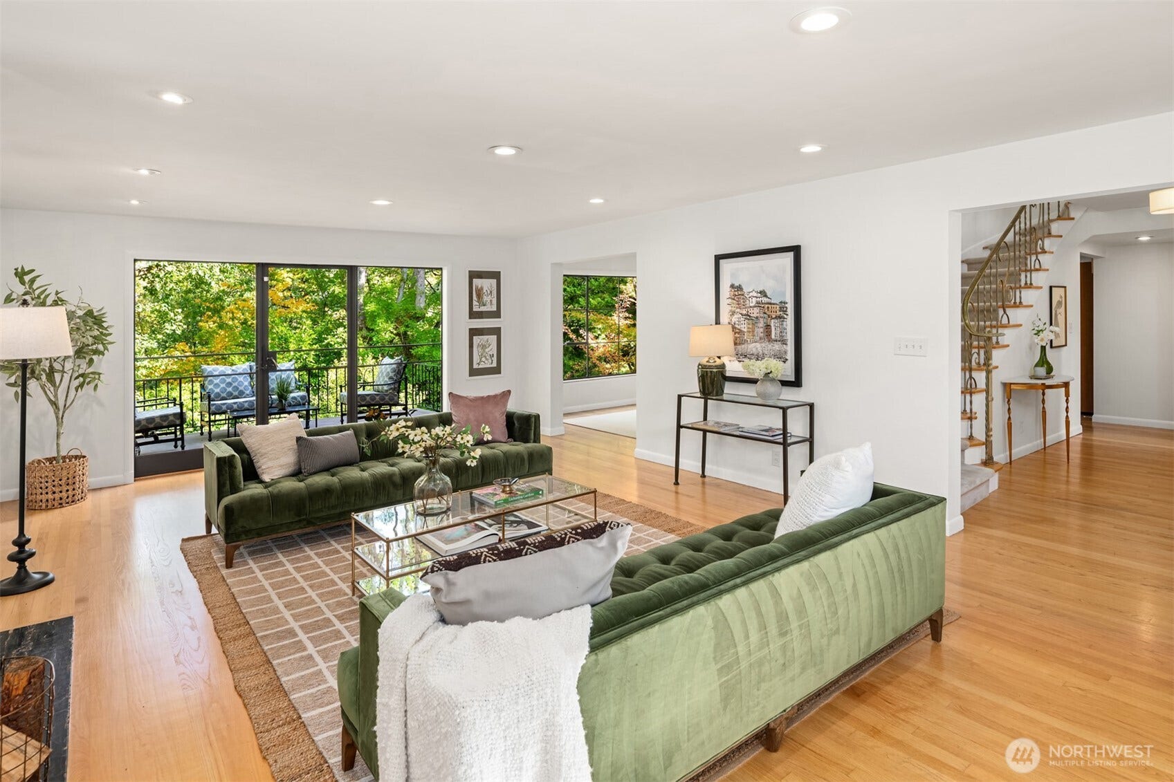 1512 Arboretum Place E, Seattle, WA 98112