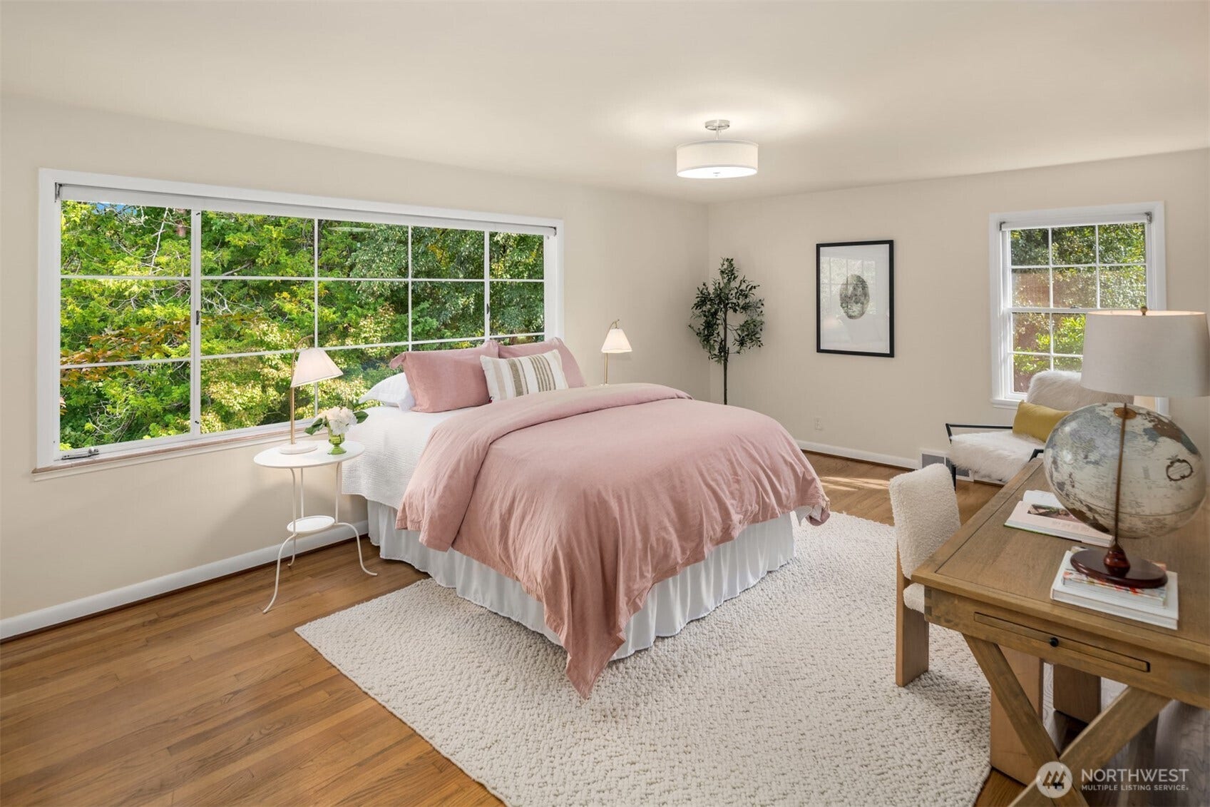 1512 Arboretum Place E, Seattle, WA 98112