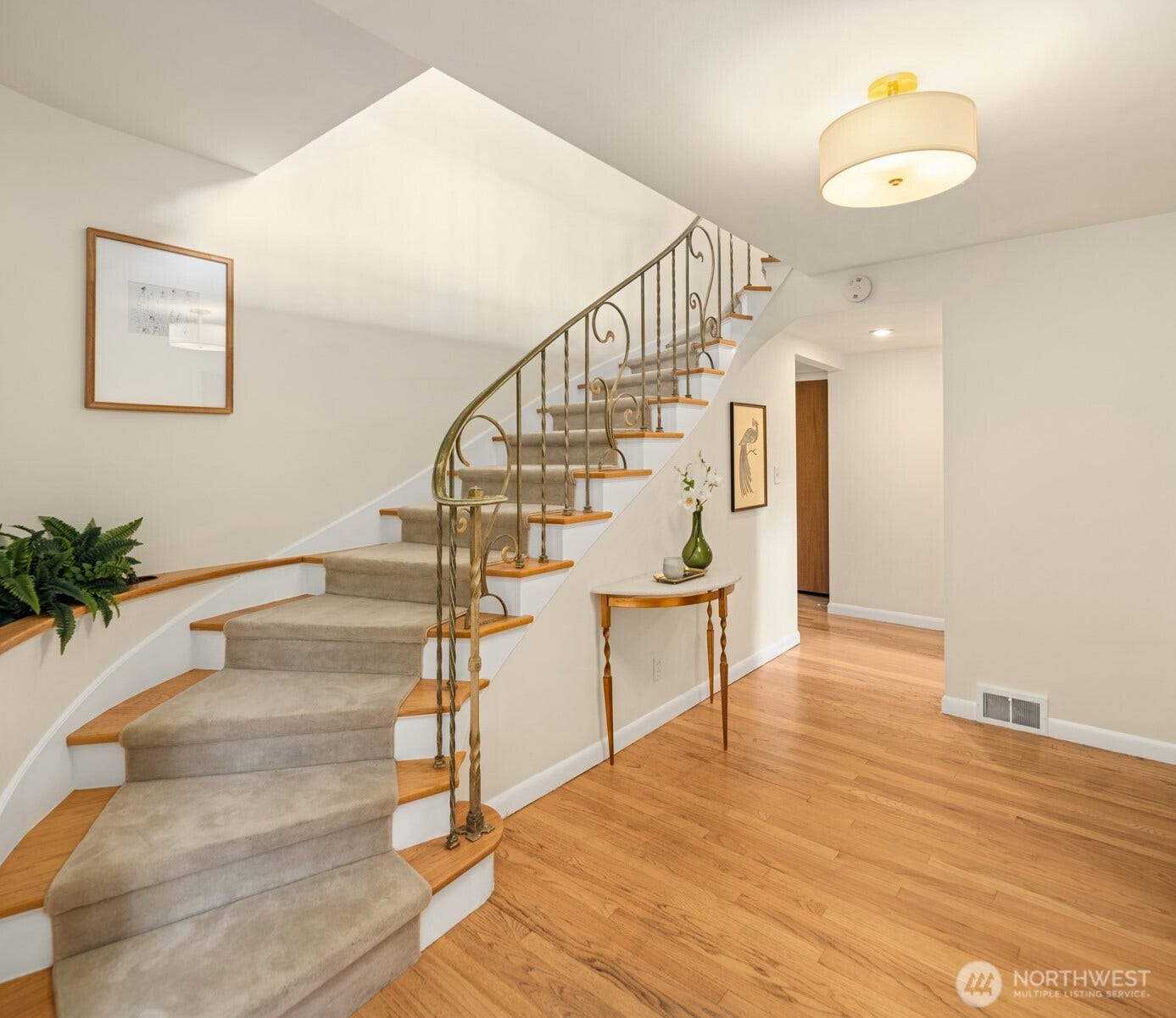 1512 Arboretum Place E, Seattle, WA 98112