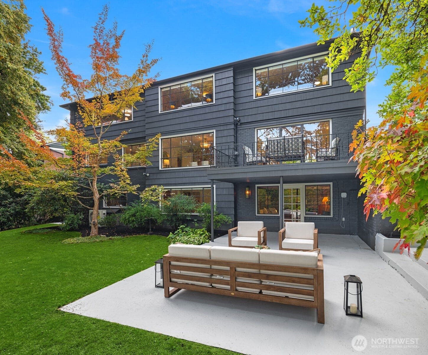 1512 Arboretum Place E, Seattle, WA 98112