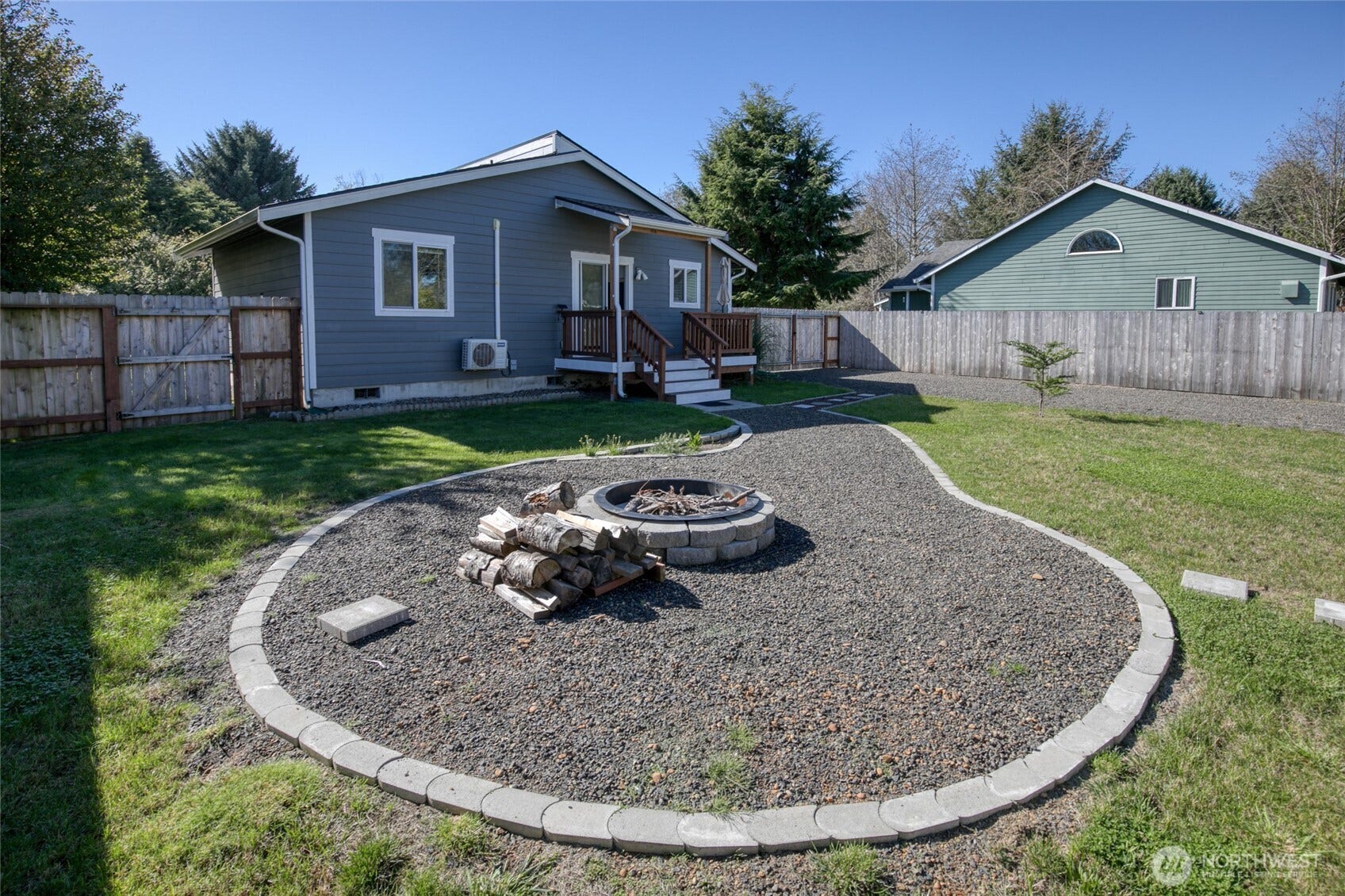 164 N Oar Loop NW, Ocean Shores, WA 98569