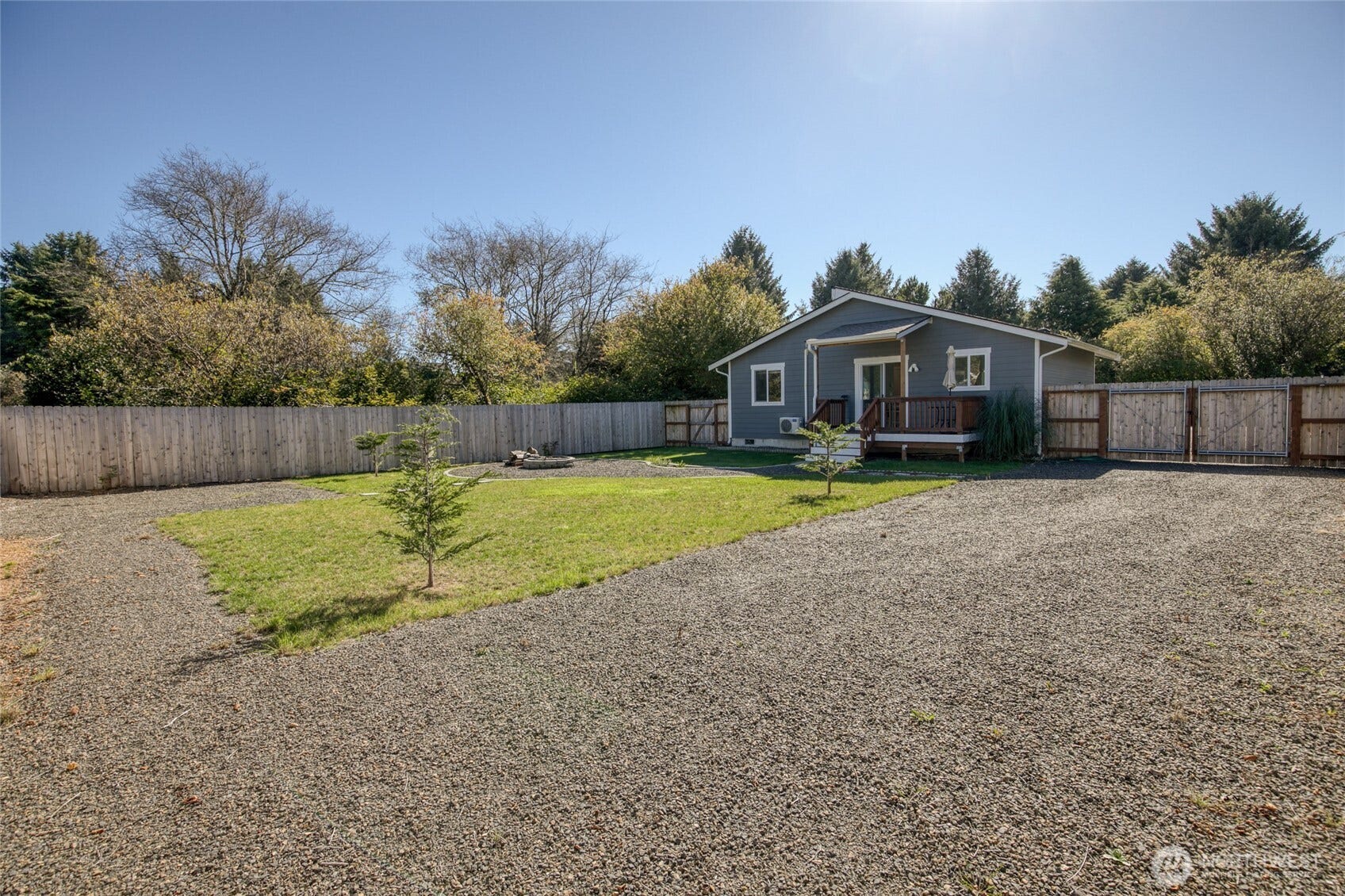 164 N Oar Loop NW, Ocean Shores, WA 98569