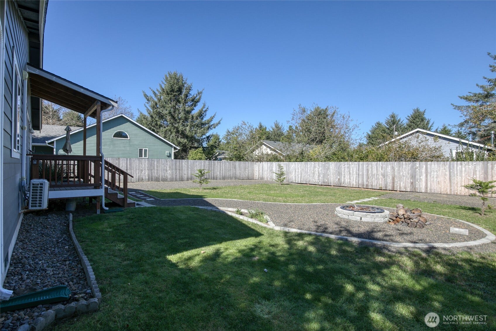 164 N Oar Loop NW, Ocean Shores, WA 98569