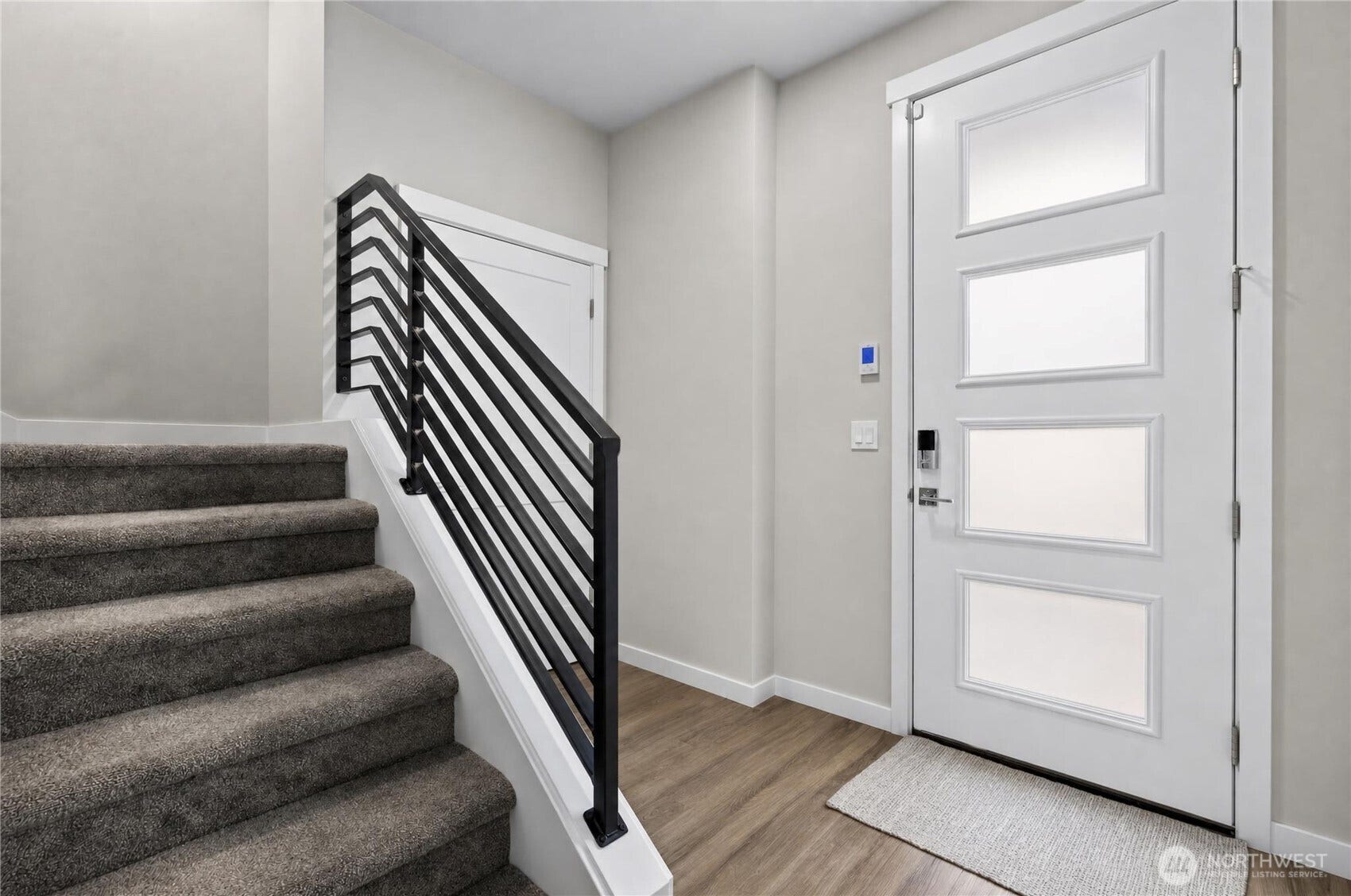 1806 25th Street, Snohomish, WA 98290 Entrance on lower level
