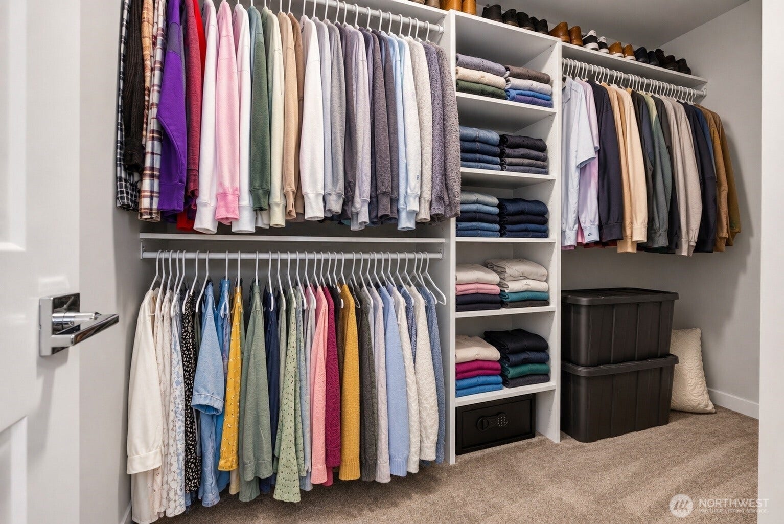 1806 25th Street, Snohomish, WA 98290 Primary walk-in closet