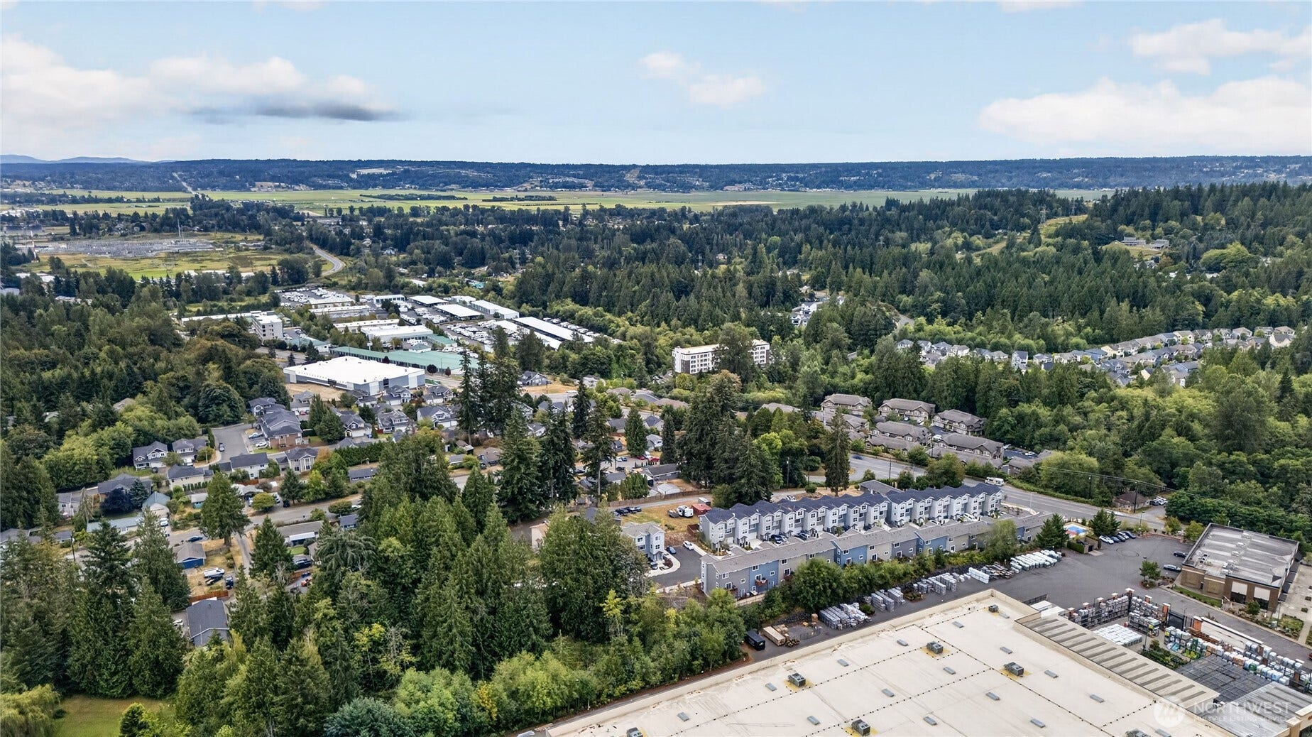 1806 25th Street, Snohomish, WA 98290 Close to all things Snohomish! Right off Bickford
